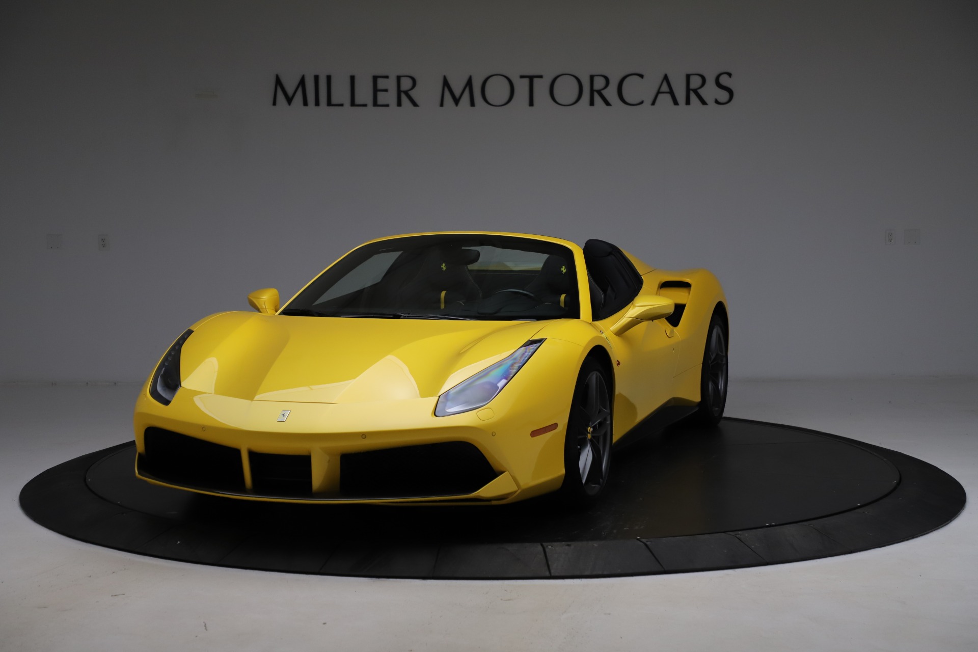 Used-2018-Ferrari-488-Spider