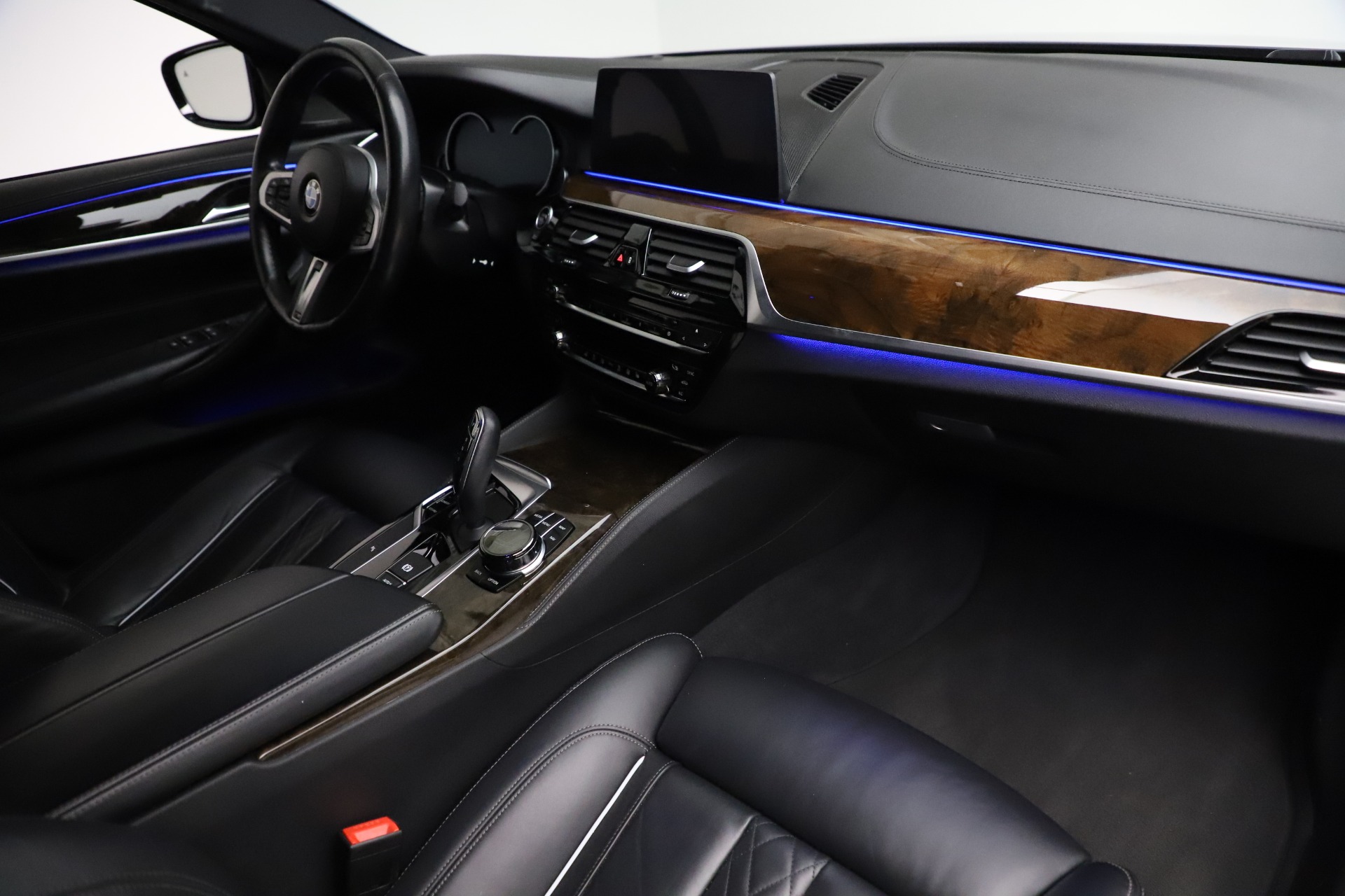 Used-2018-BMW-5-Series-M550i-xDrive