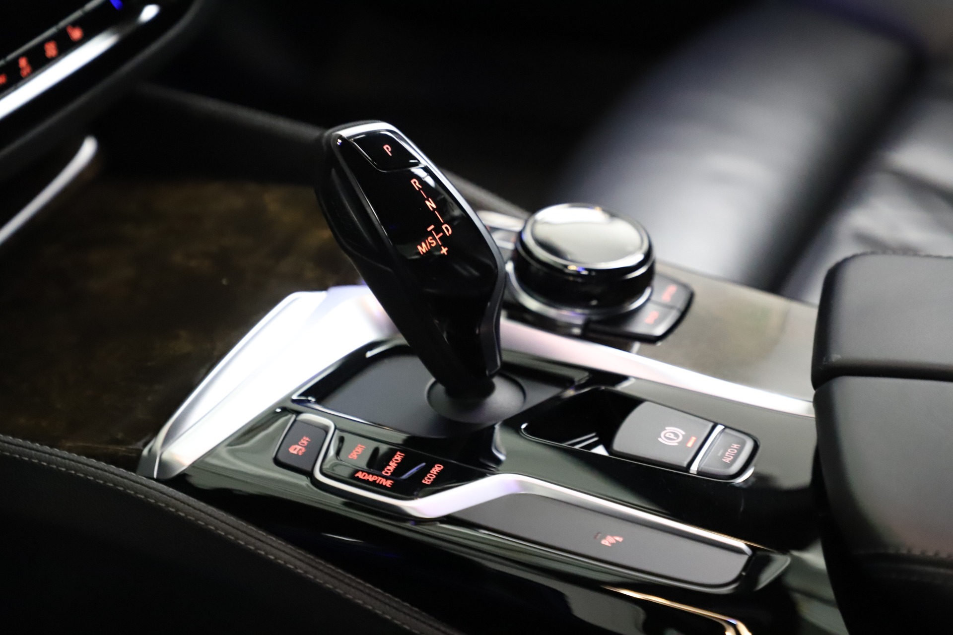 Used-2018-BMW-5-Series-M550i-xDrive