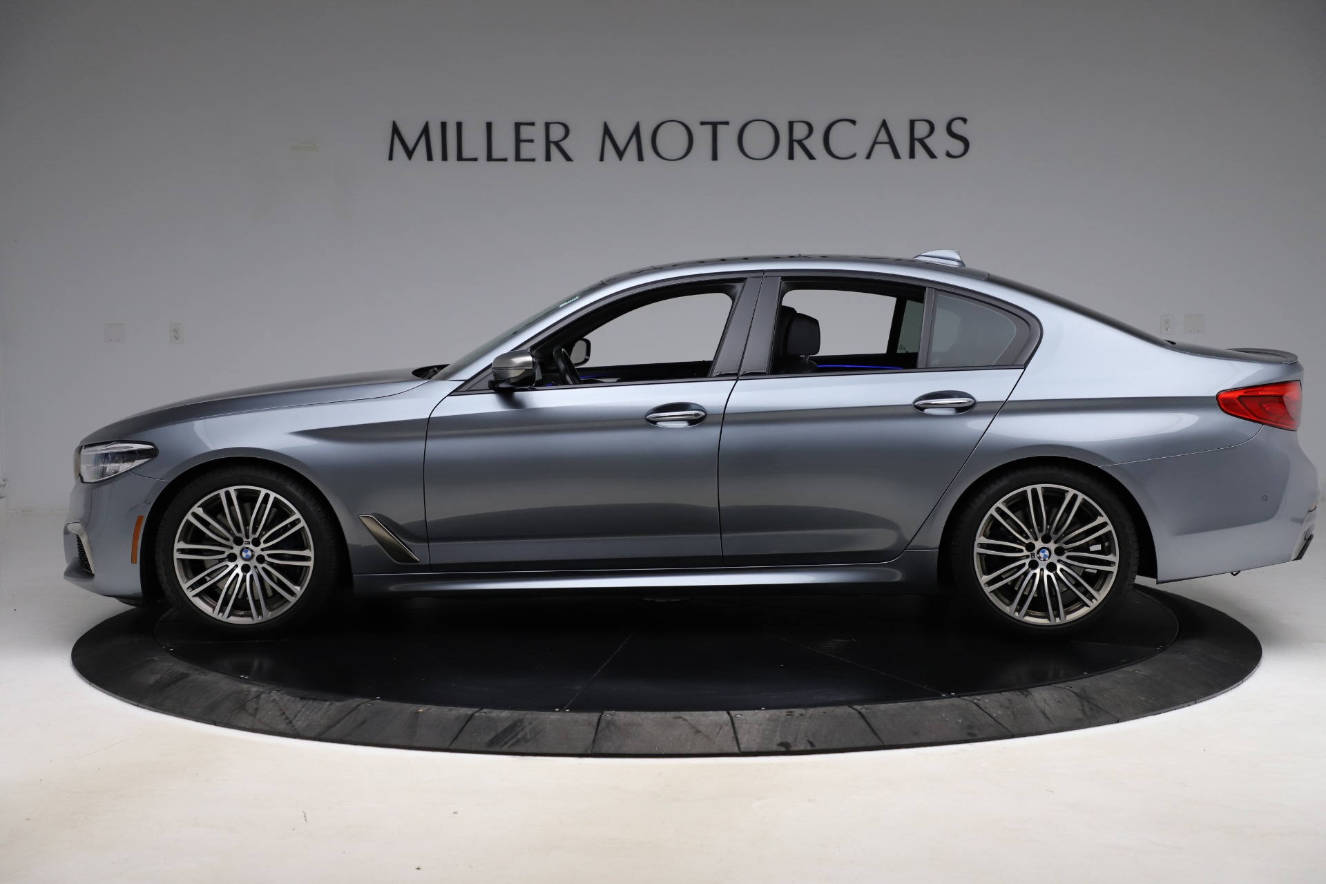 Used-2018-BMW-5-Series-M550i-xDrive