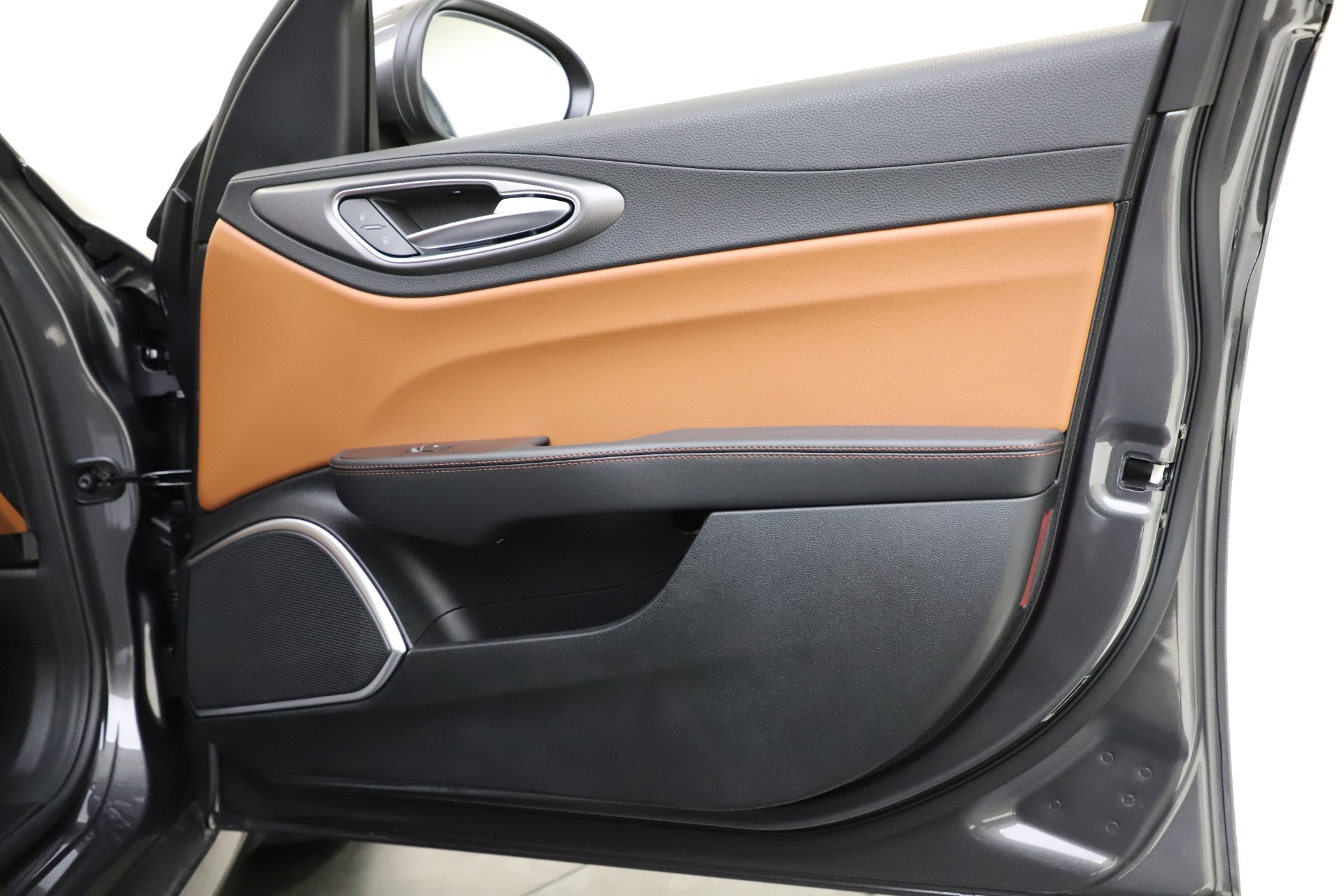 New-2021-Alfa-Romeo-Giulia-Ti-Sport-Q4