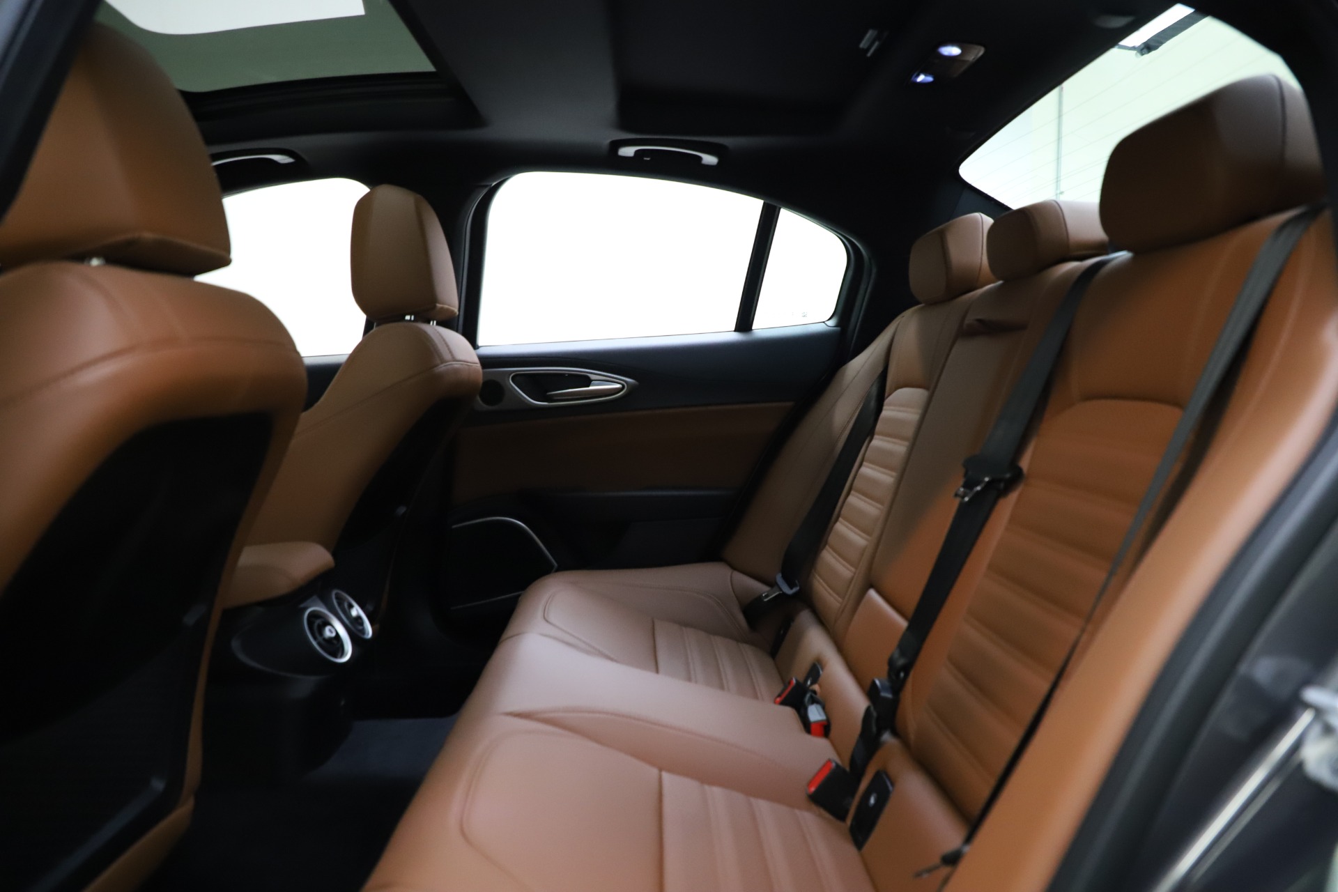 New-2021-Alfa-Romeo-Giulia-Ti-Sport-Q4