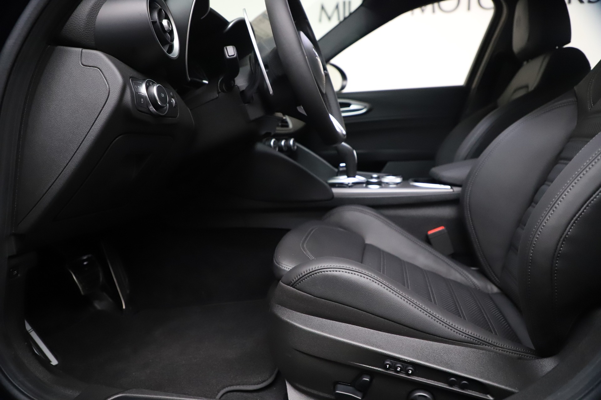 New-2021-Alfa-Romeo-Giulia-Ti-Sport-Q4