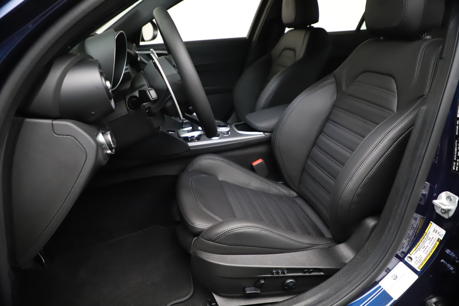 New-2021-Alfa-Romeo-Giulia-Ti-Sport-Q4