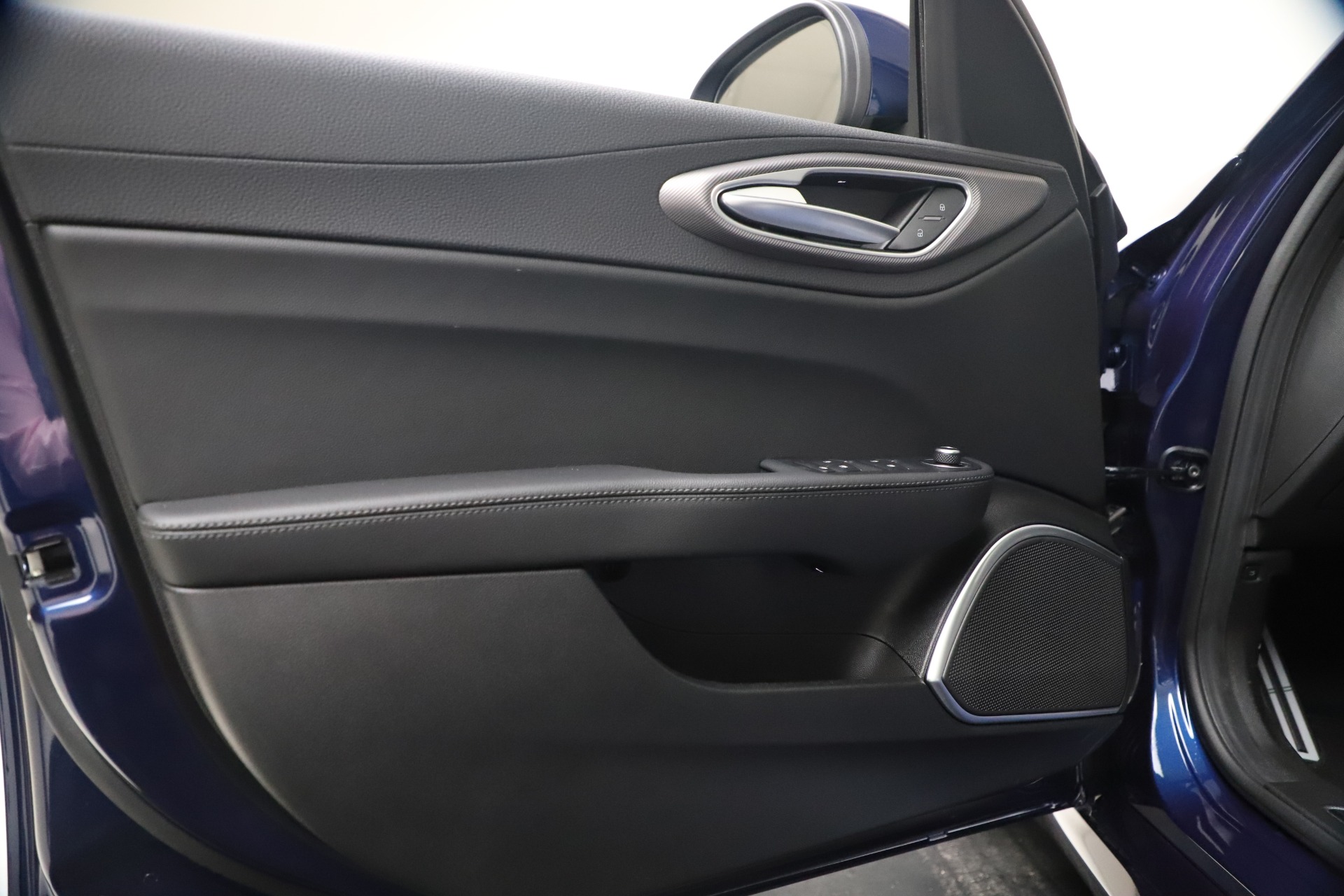 New-2021-Alfa-Romeo-Giulia-Ti-Sport-Q4