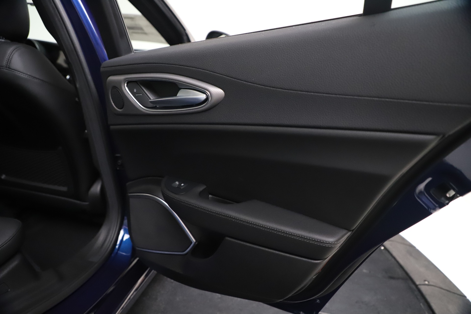 New-2021-Alfa-Romeo-Giulia-Ti-Sport-Q4