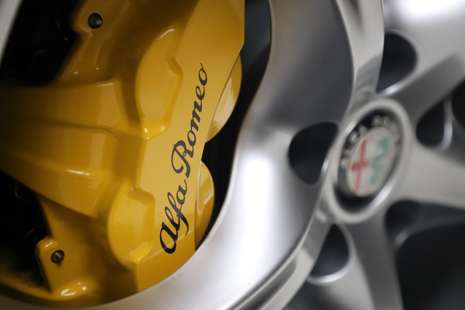 New-2021-Alfa-Romeo-Giulia-Ti-Sport-Q4