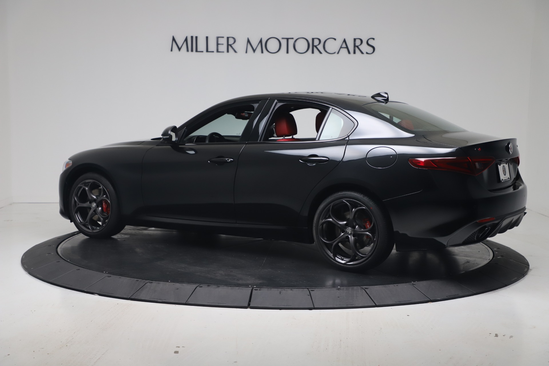 New-2021-Alfa-Romeo-Giulia-Ti-Sport-Q4