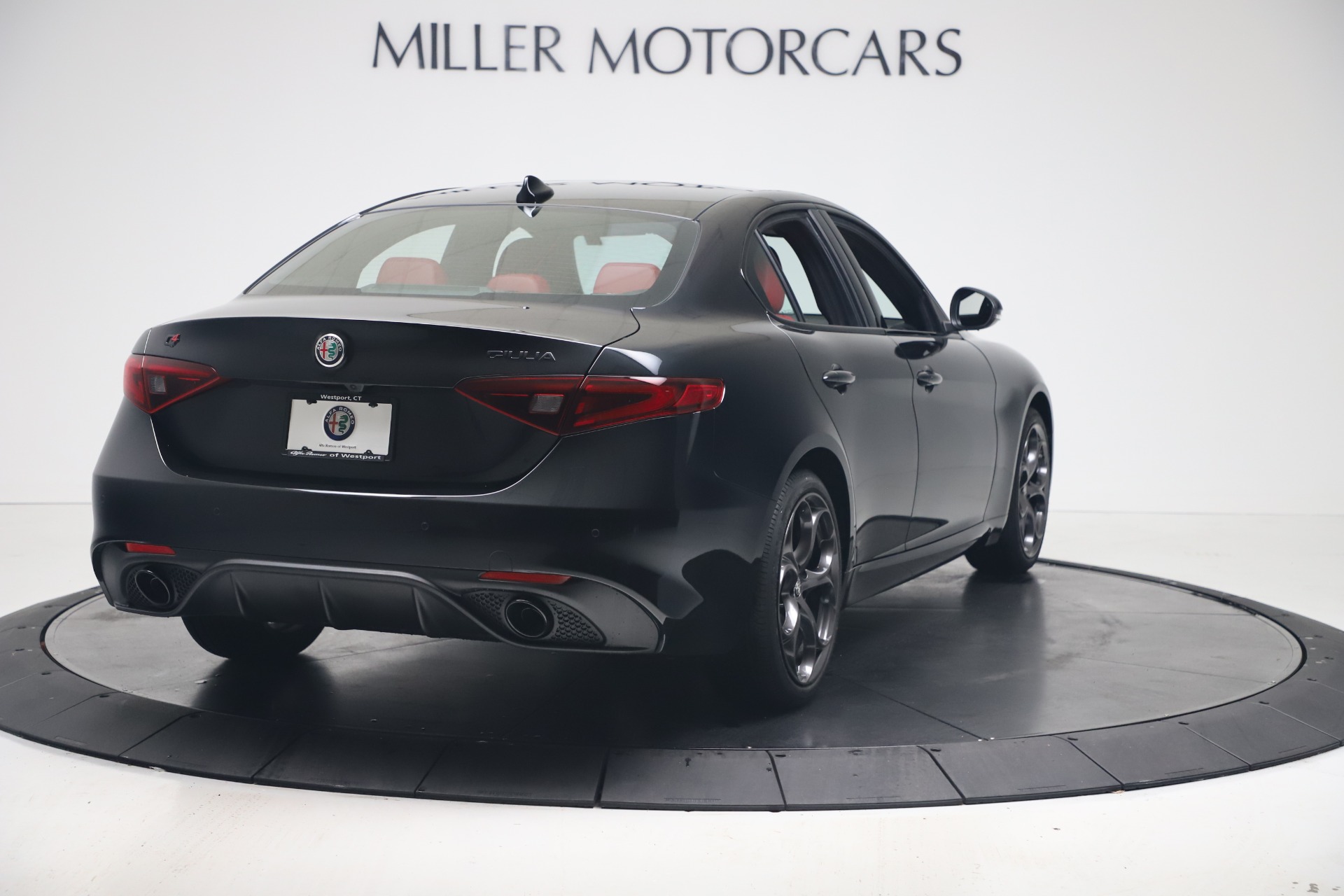 New-2021-Alfa-Romeo-Giulia-Ti-Sport-Q4