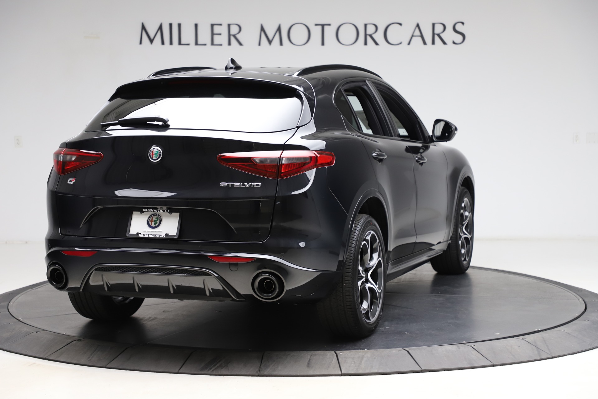 New-2021-Alfa-Romeo-Stelvio-Ti-Sport-Q4