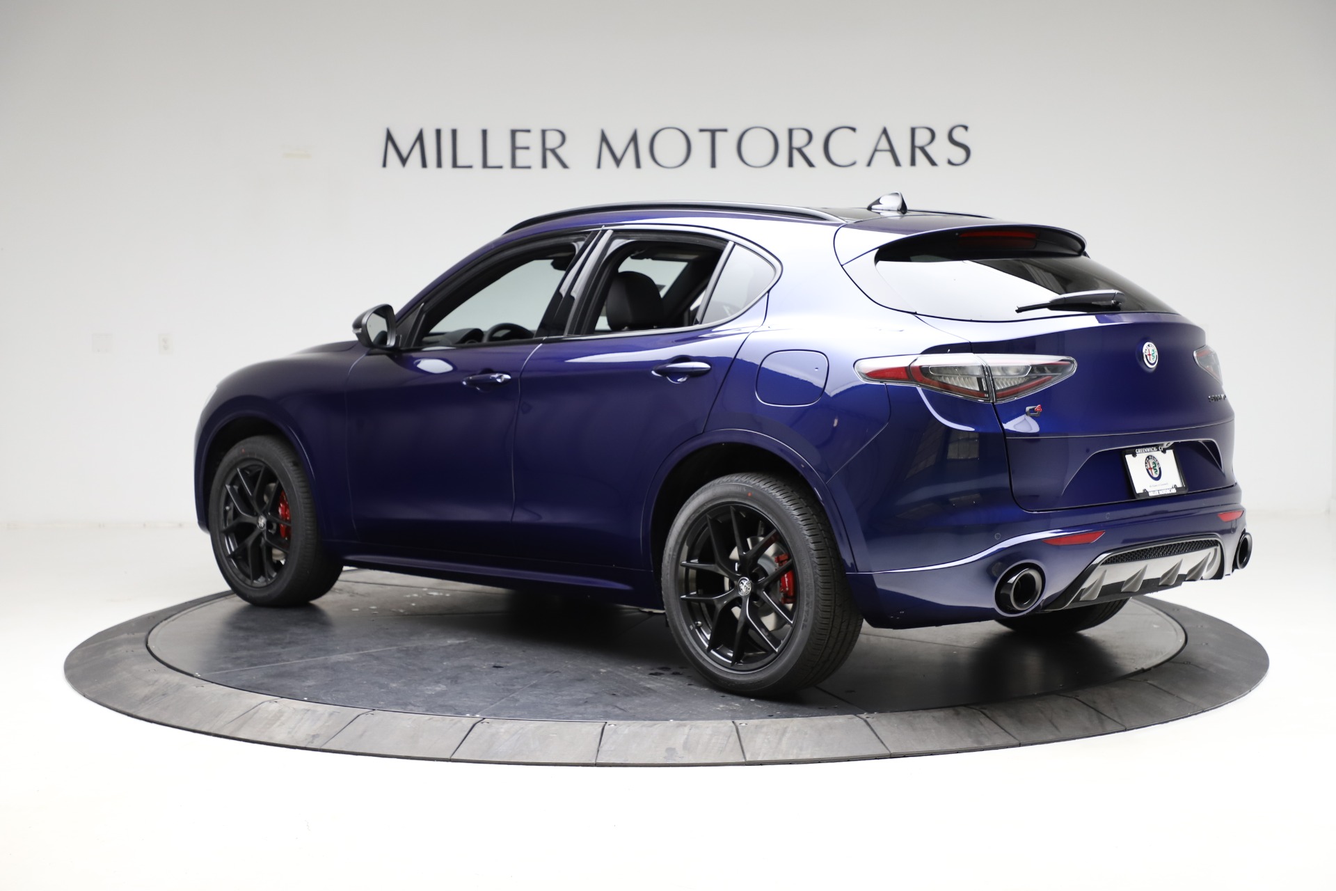 New-2021-Alfa-Romeo-Stelvio-Ti-Sport-Q4