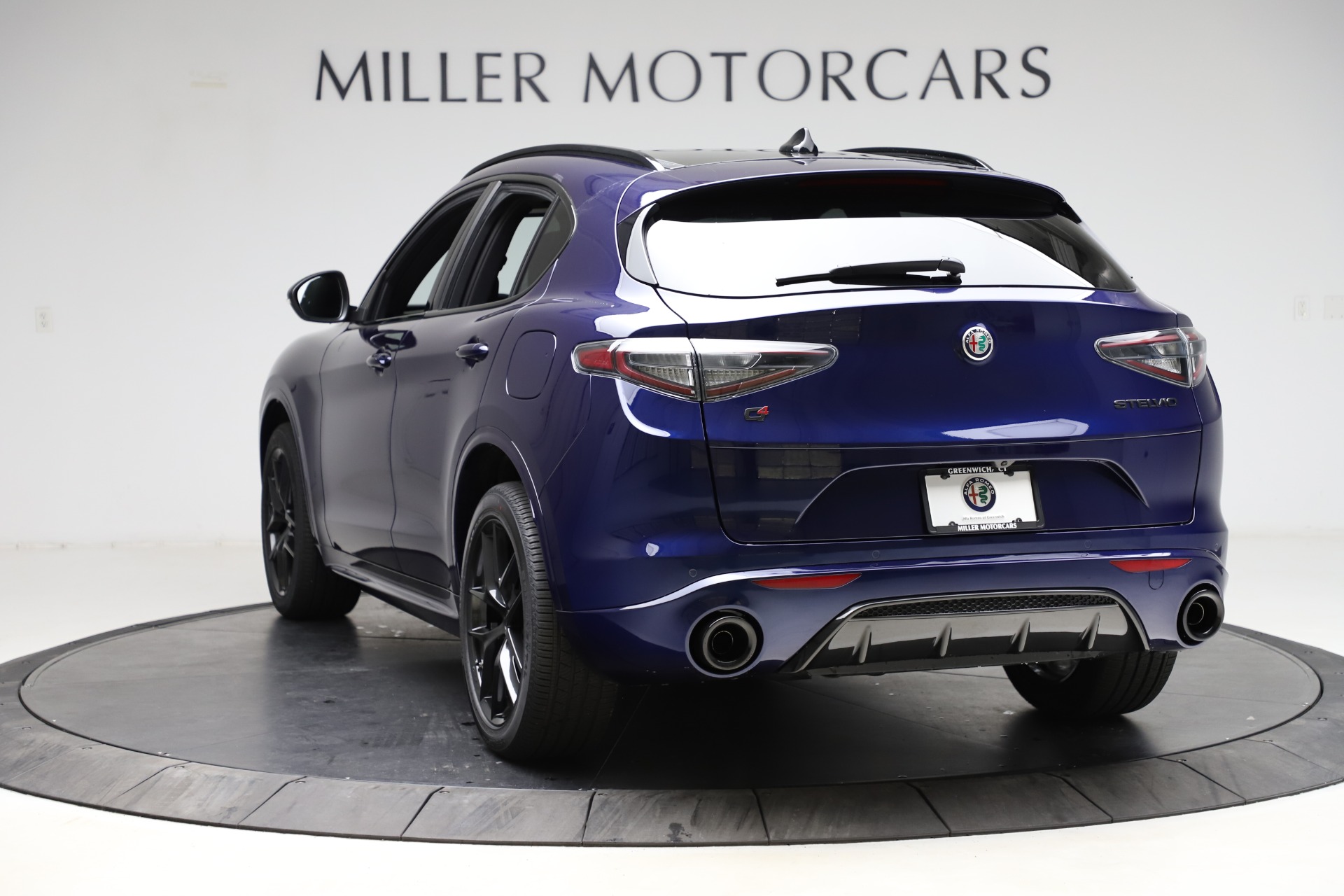 New-2021-Alfa-Romeo-Stelvio-Ti-Sport-Q4