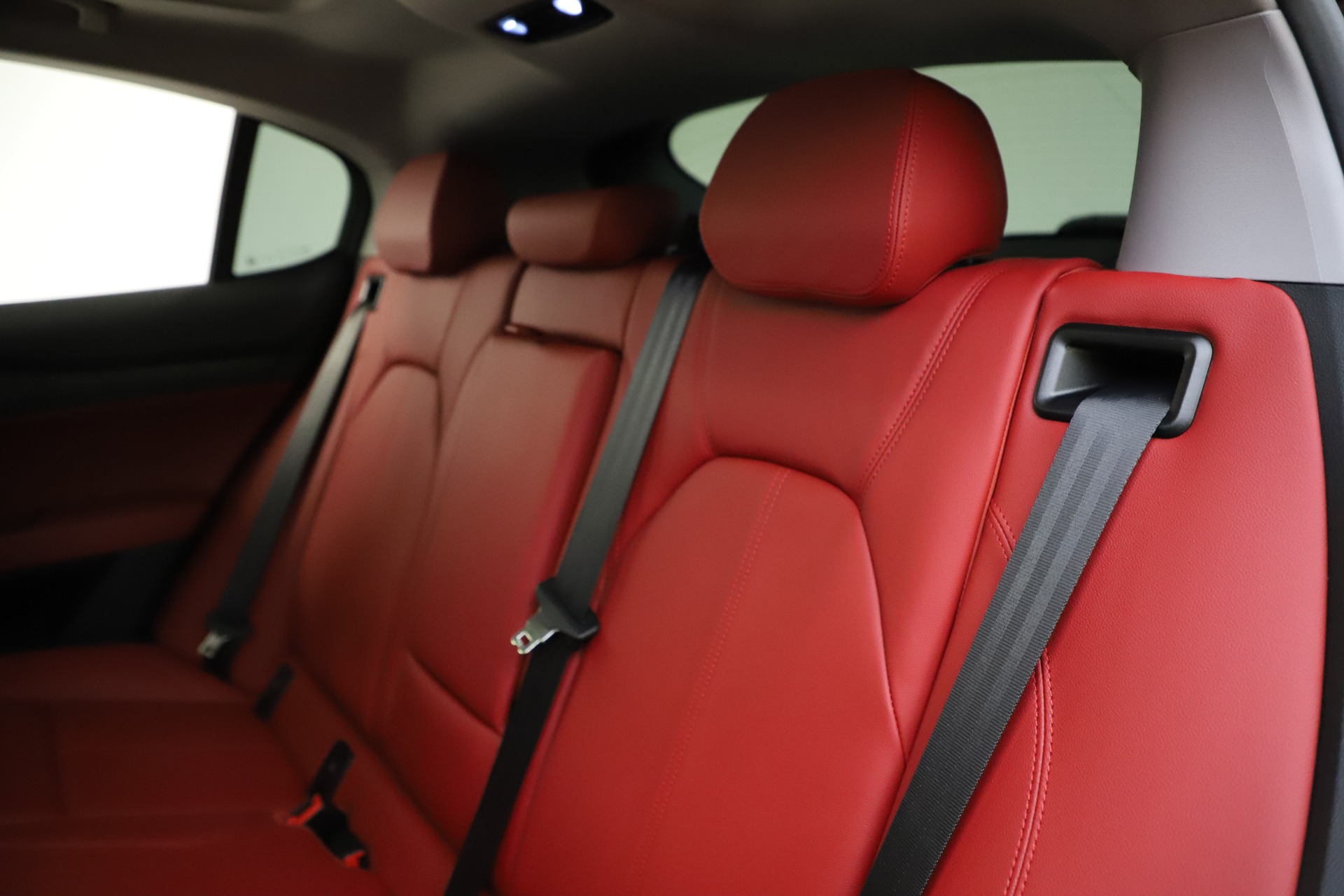 New-2021-Alfa-Romeo-Stelvio-Q4