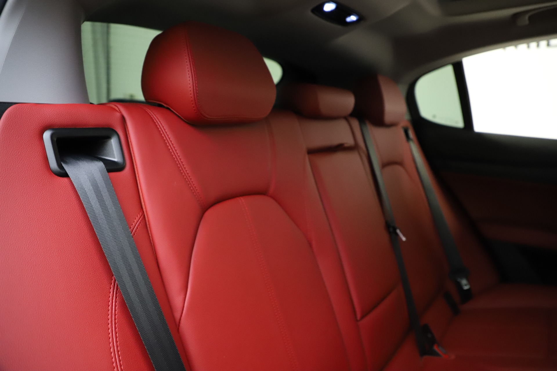 New-2021-Alfa-Romeo-Stelvio-Q4