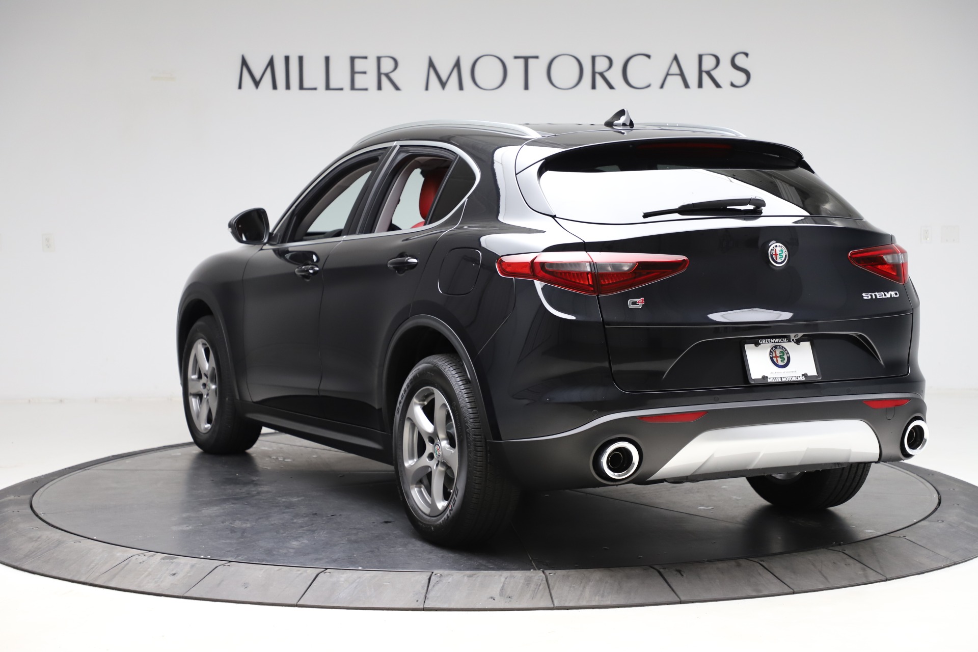 New-2021-Alfa-Romeo-Stelvio-Q4