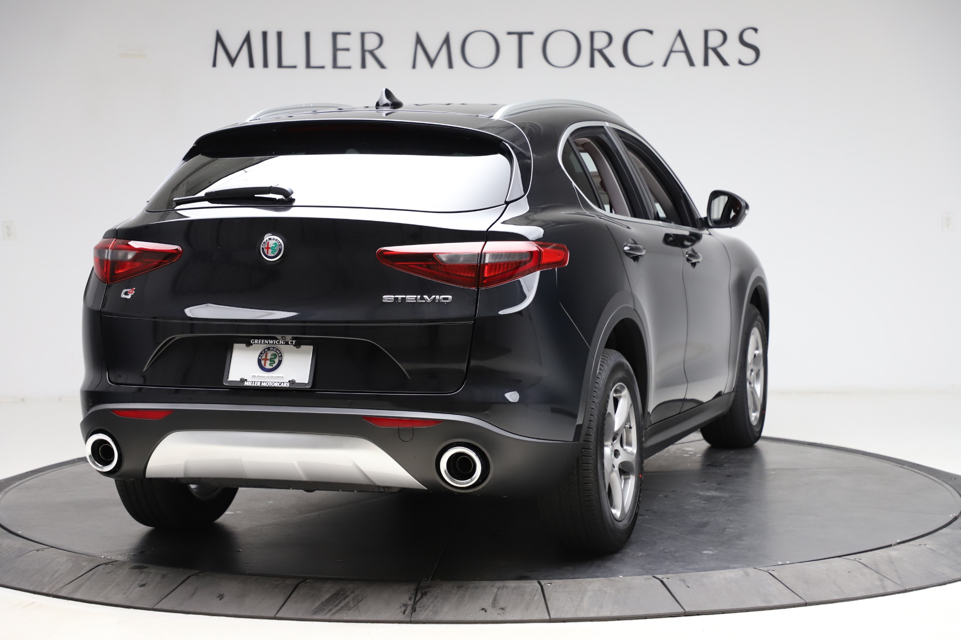 New-2021-Alfa-Romeo-Stelvio-Q4