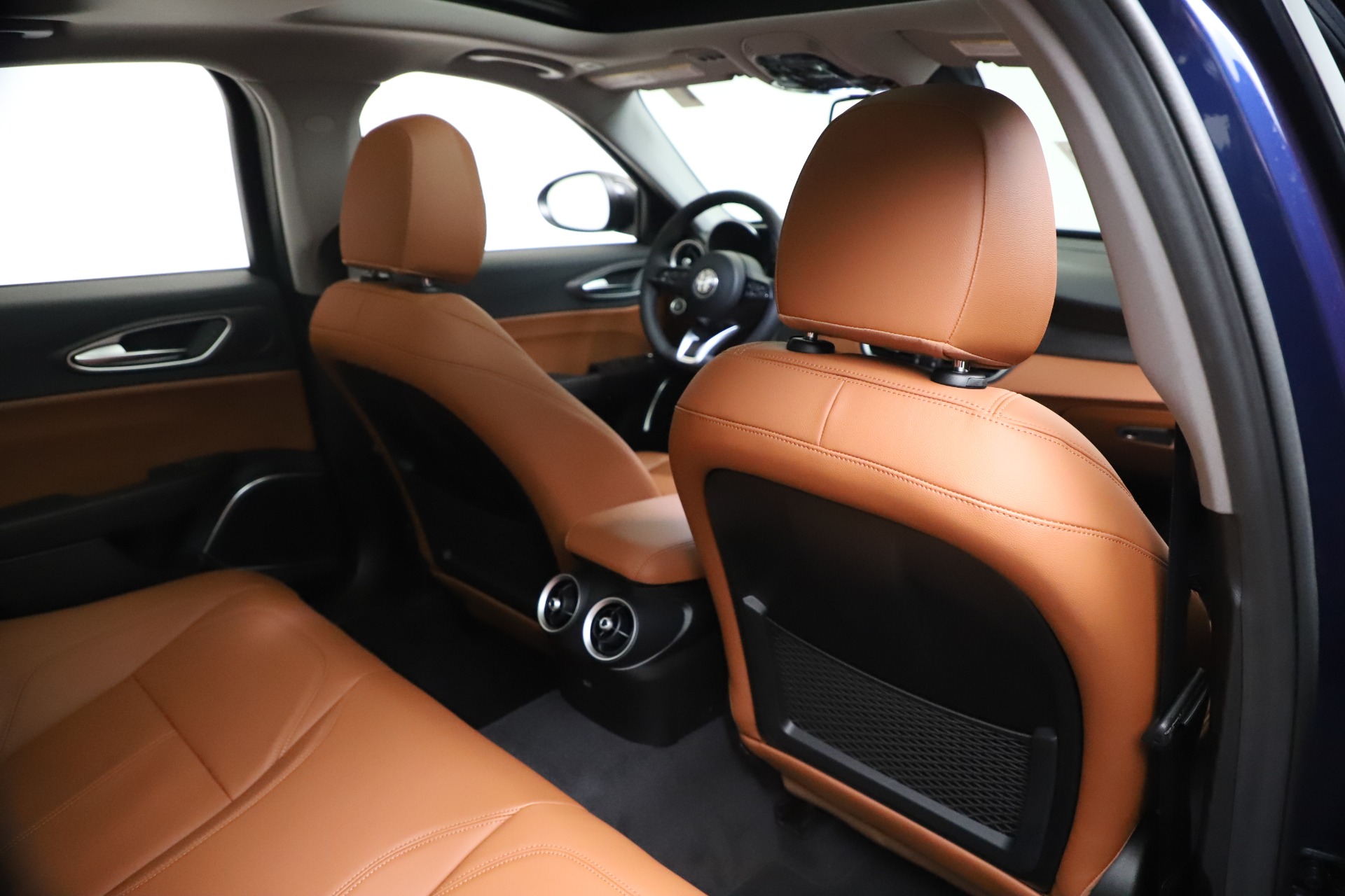 New-2021-Alfa-Romeo-Giulia-Ti-Q4