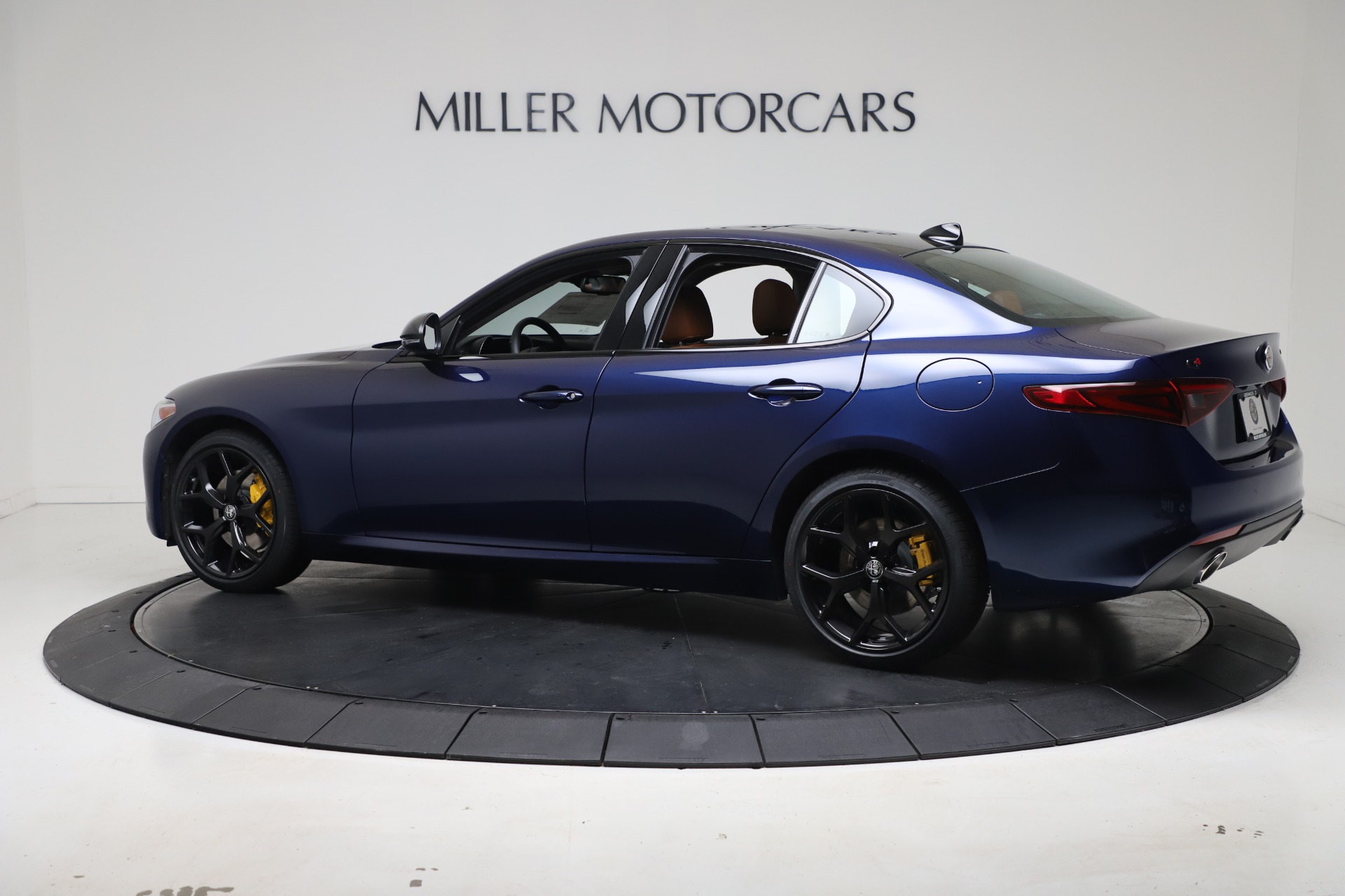 New-2021-Alfa-Romeo-Giulia-Ti-Q4