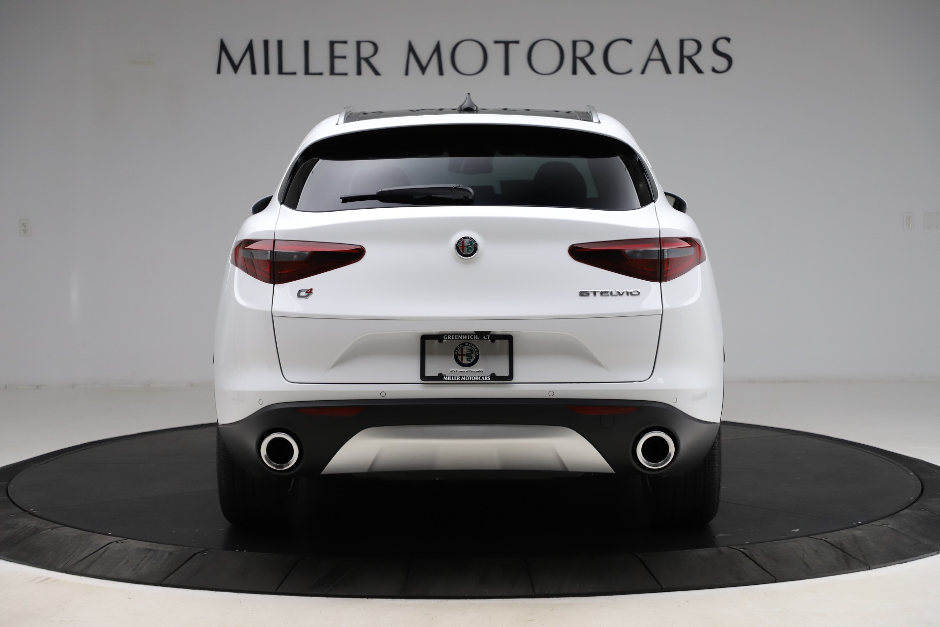 New-2021-Alfa-Romeo-Stelvio-Q4