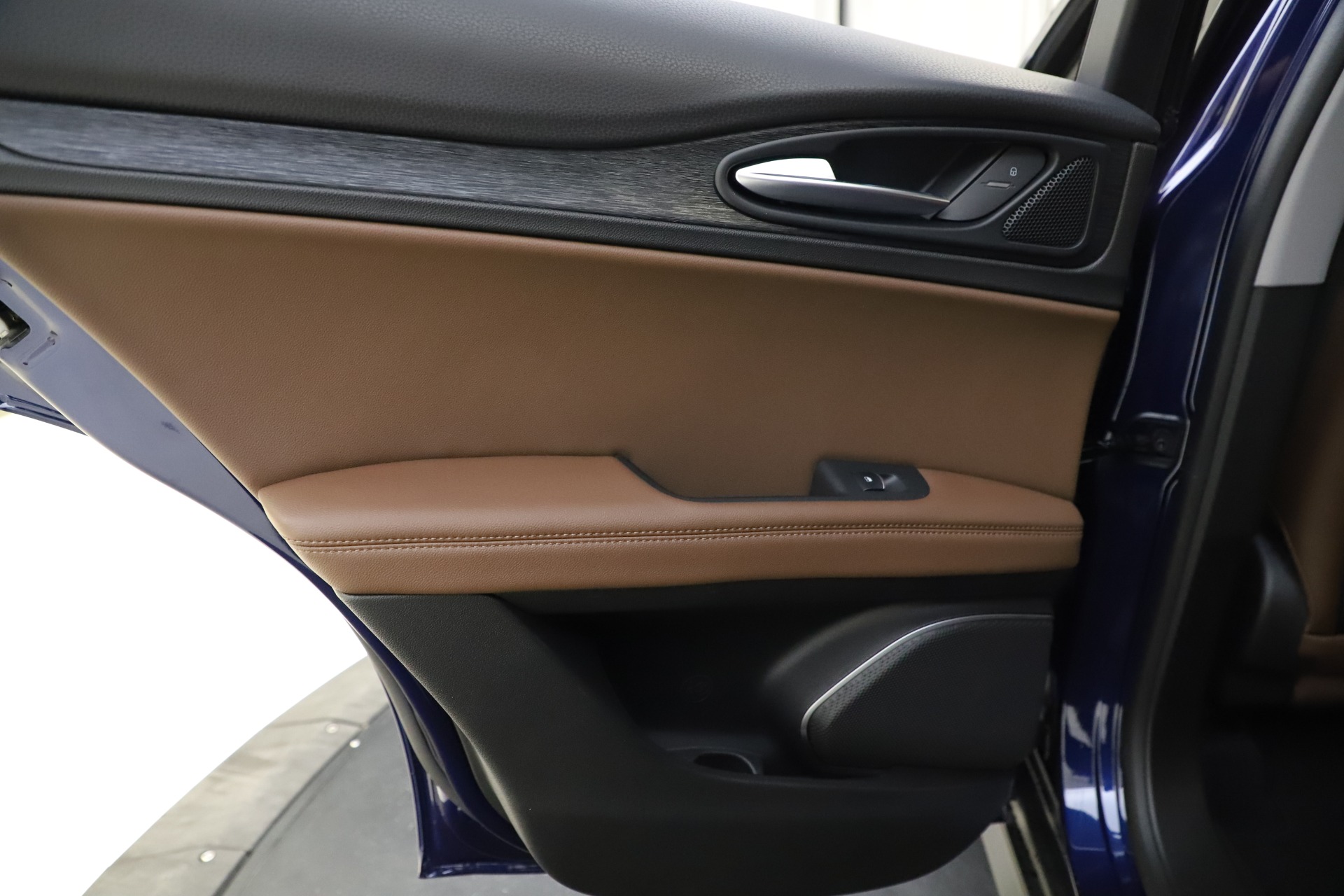 New-2021-Alfa-Romeo-Stelvio-Q4