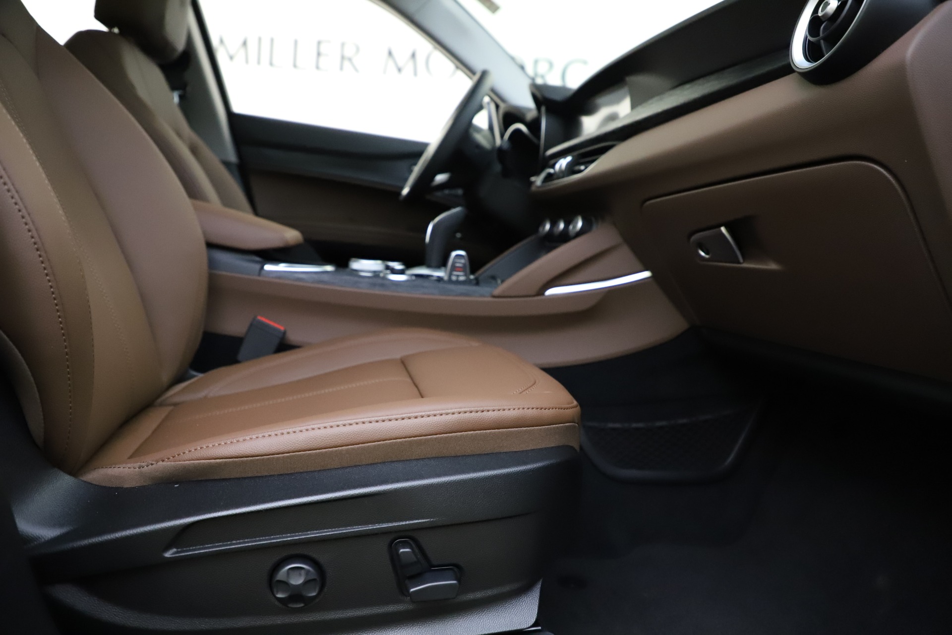 New-2021-Alfa-Romeo-Stelvio-Q4