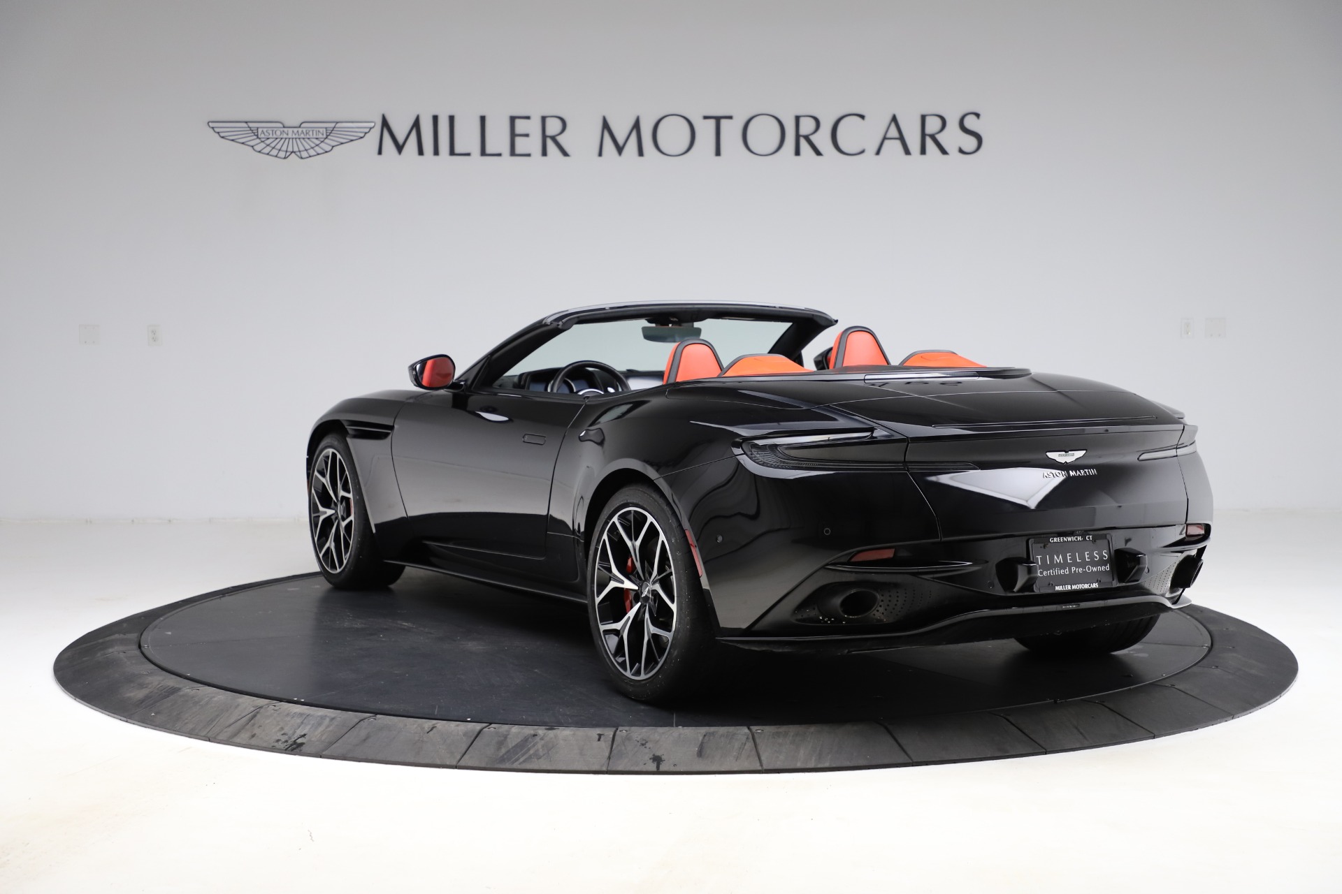 Used-2019-Aston-Martin-DB11-Volante