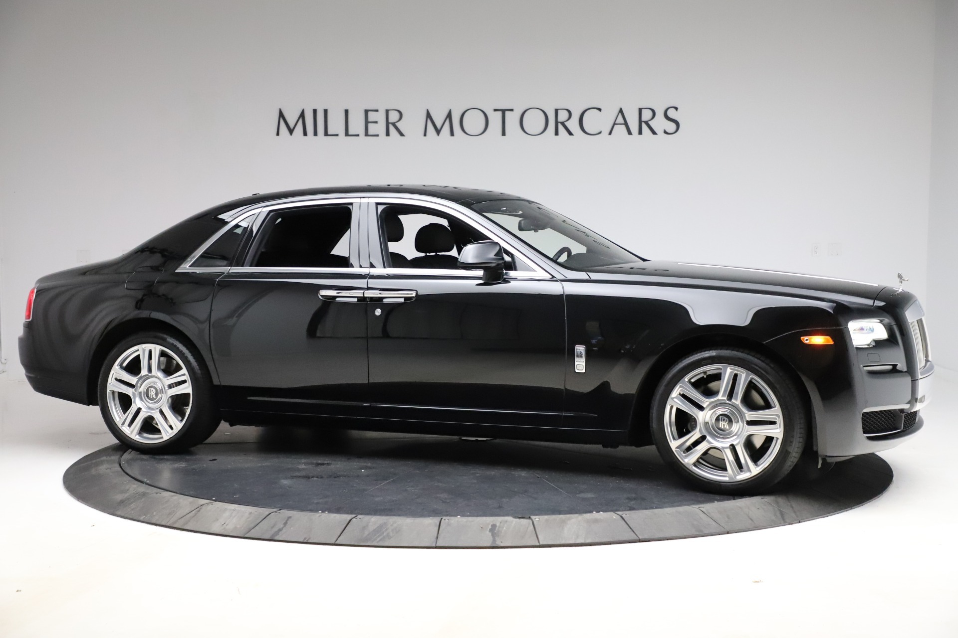 Used-2016-Rolls-Royce-Ghost