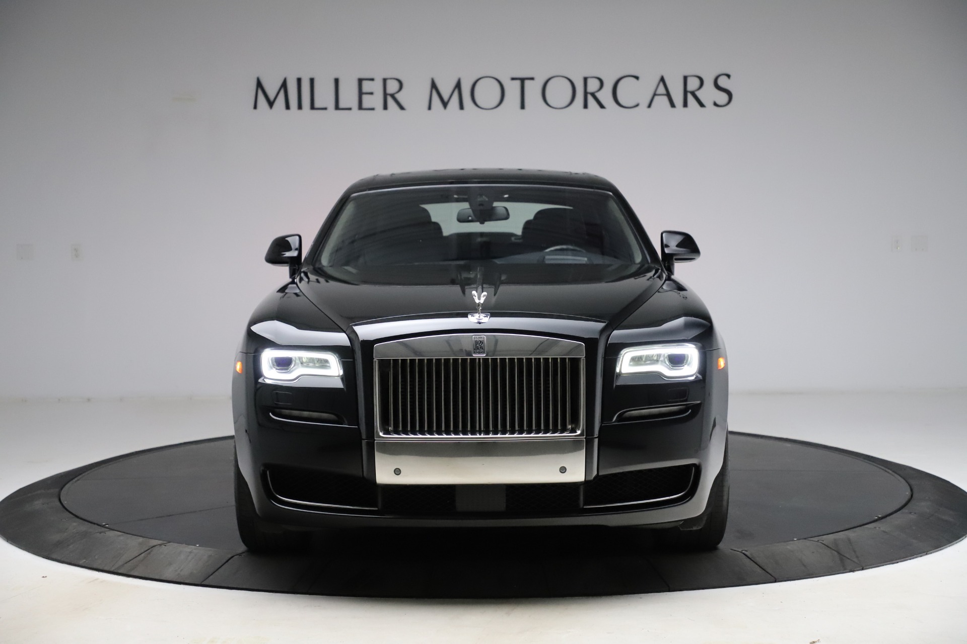 Used-2016-Rolls-Royce-Ghost
