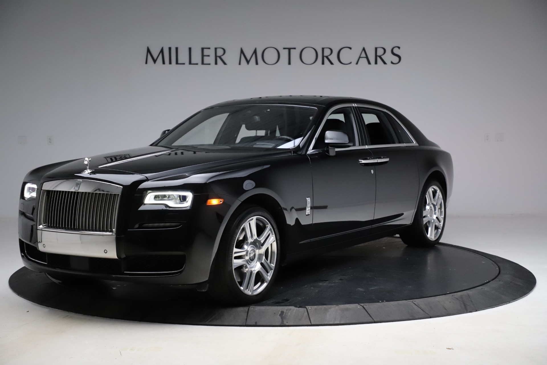 Used-2016-Rolls-Royce-Ghost