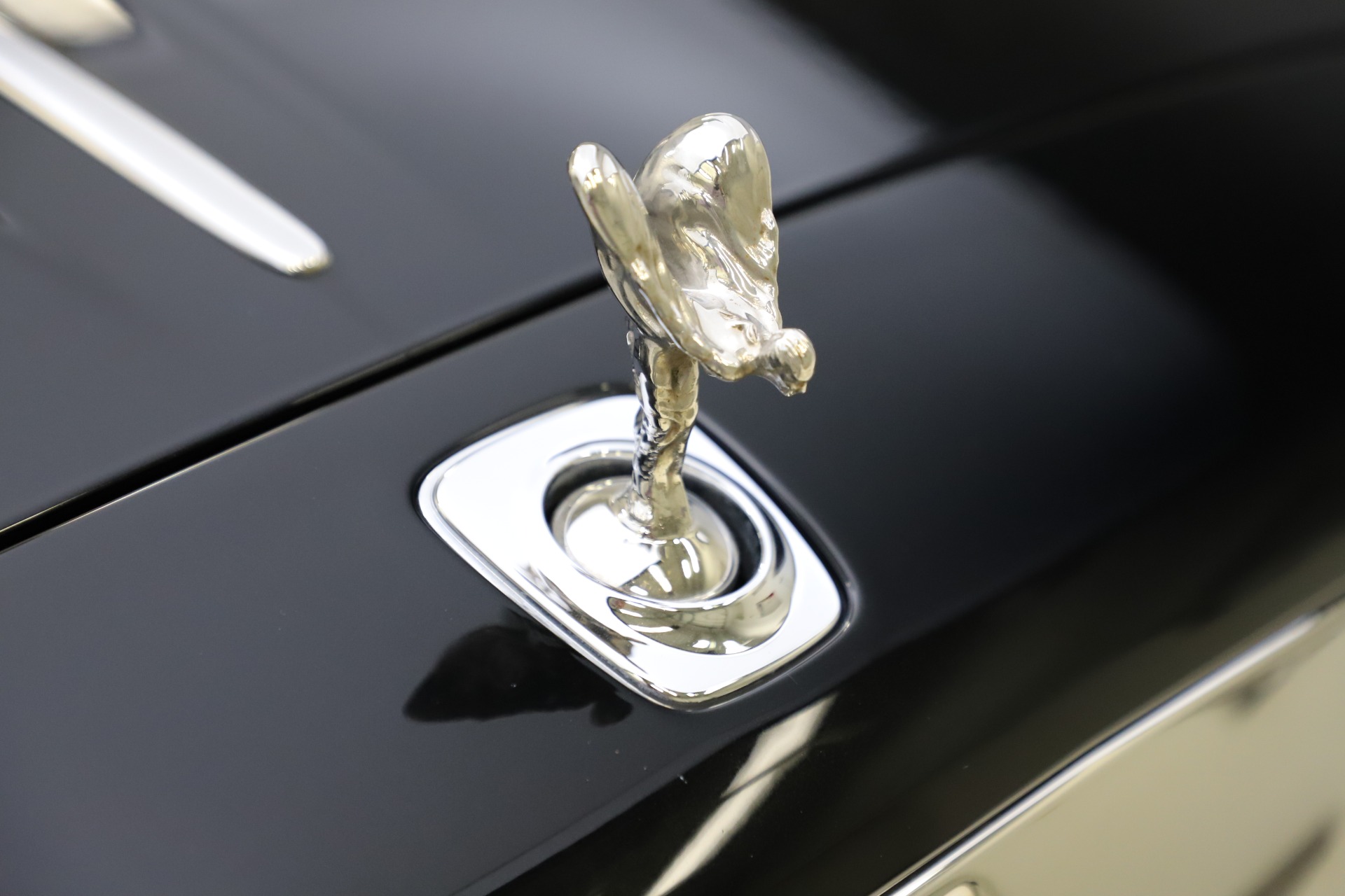 Used-2016-Rolls-Royce-Ghost
