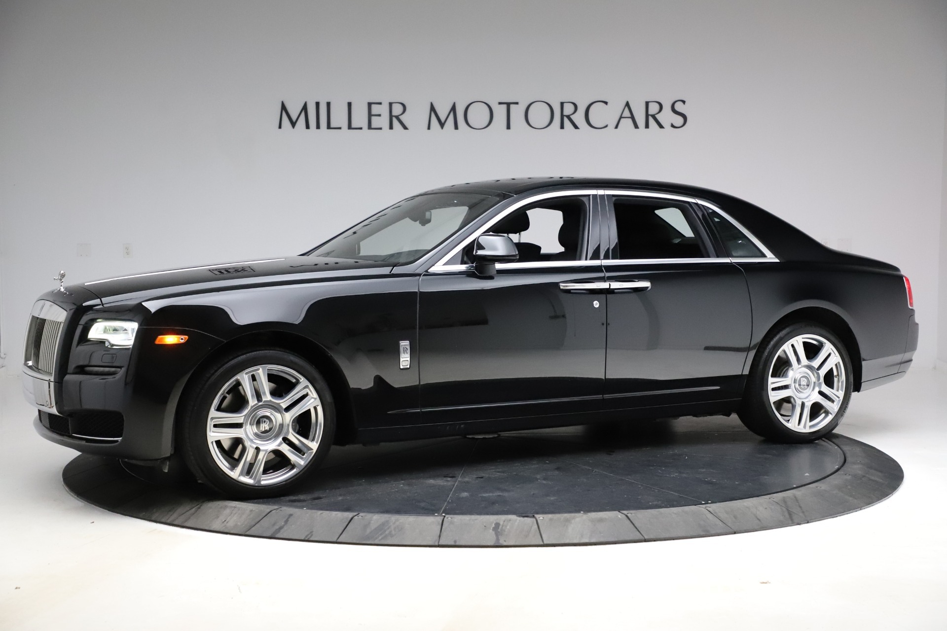 Used-2016-Rolls-Royce-Ghost