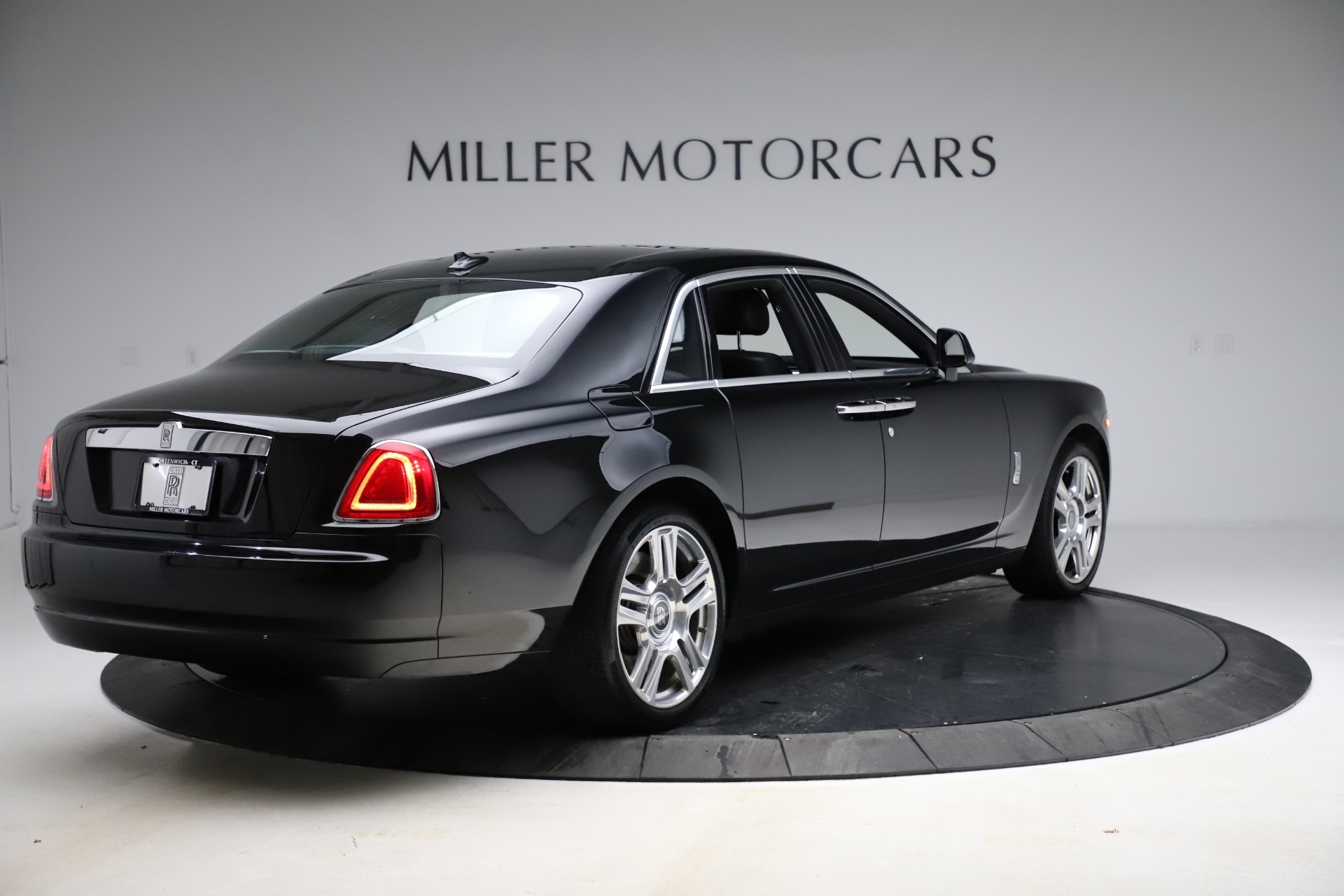 Used-2016-Rolls-Royce-Ghost