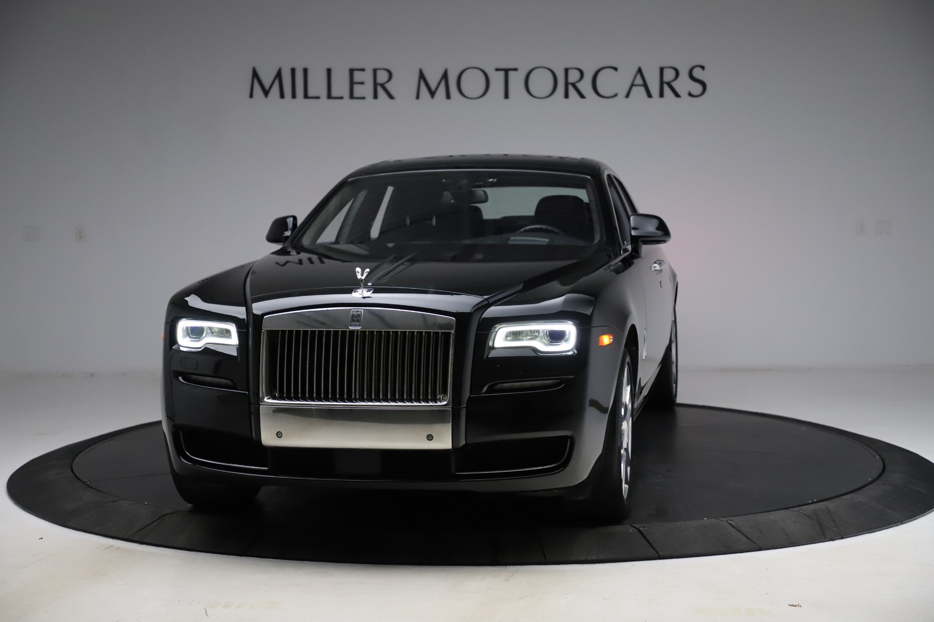 Used-2016-Rolls-Royce-Ghost