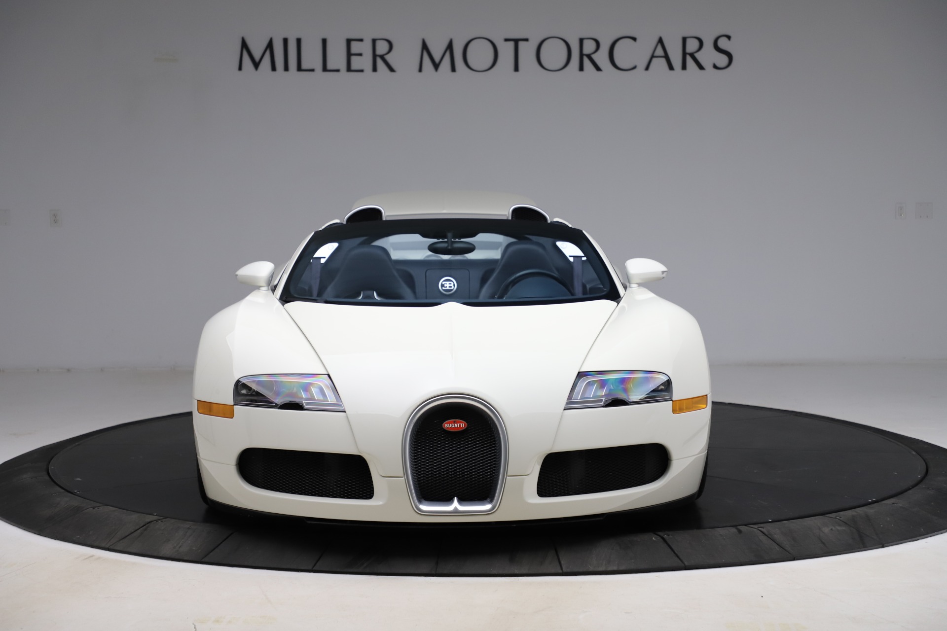 Used-2010-Bugatti-Veyron-164-Grand-Sport