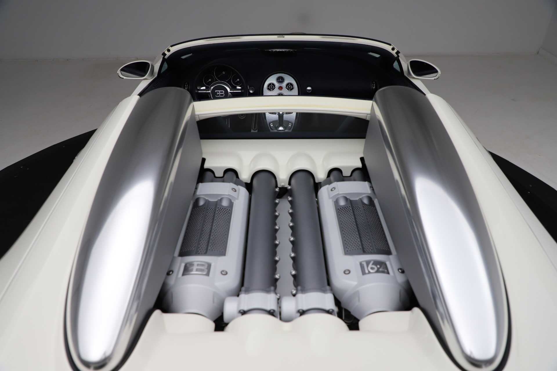 Used-2010-Bugatti-Veyron-164-Grand-Sport