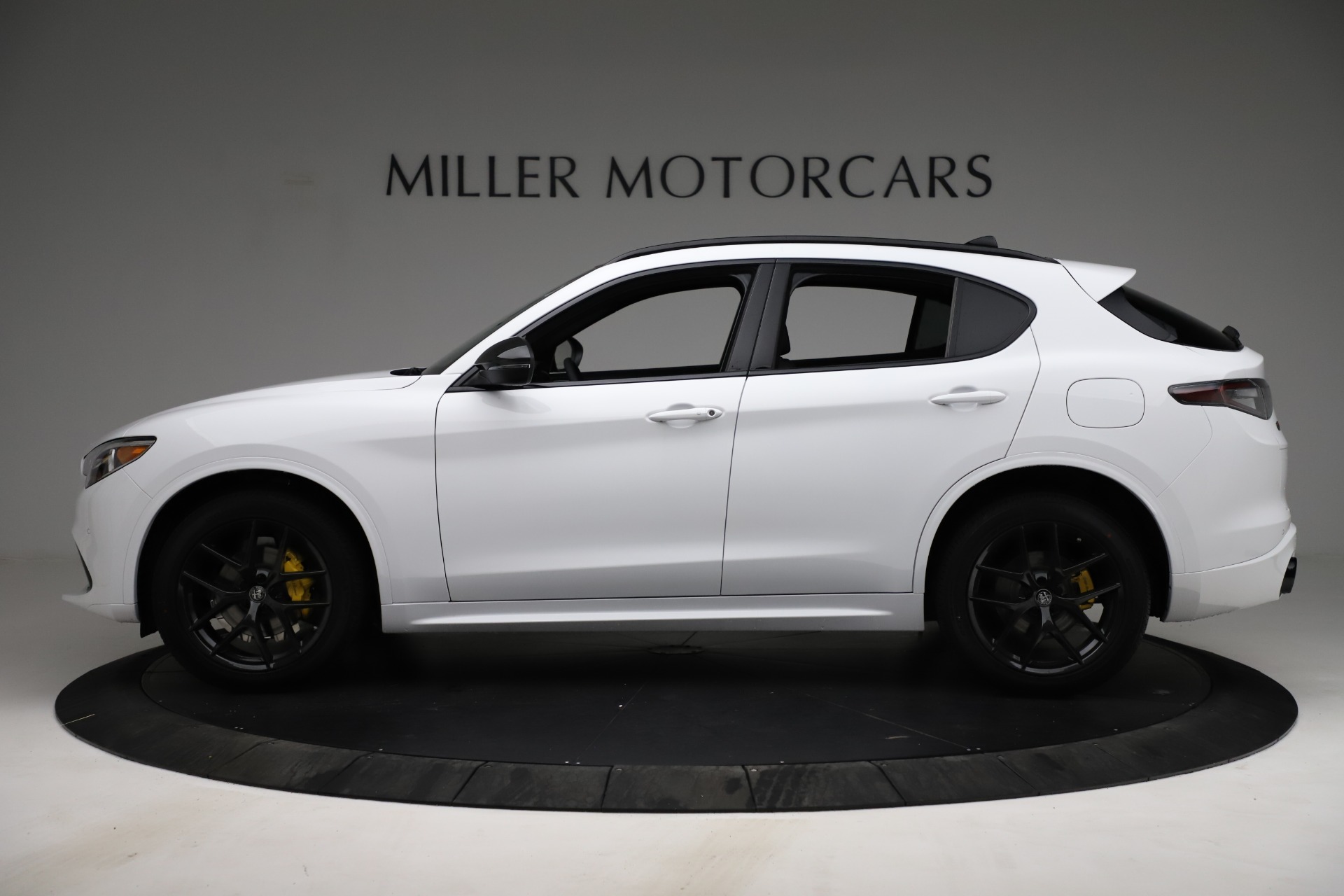New-2021-Alfa-Romeo-Stelvio-Ti-Sport-Q4