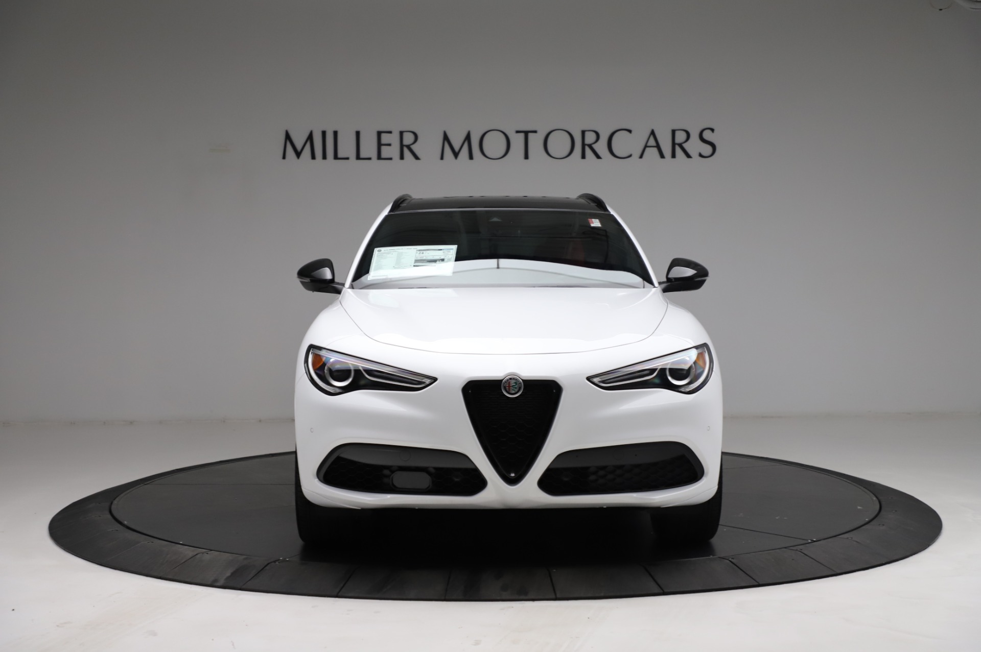 New-2021-Alfa-Romeo-Stelvio-Ti-Sport-Q4