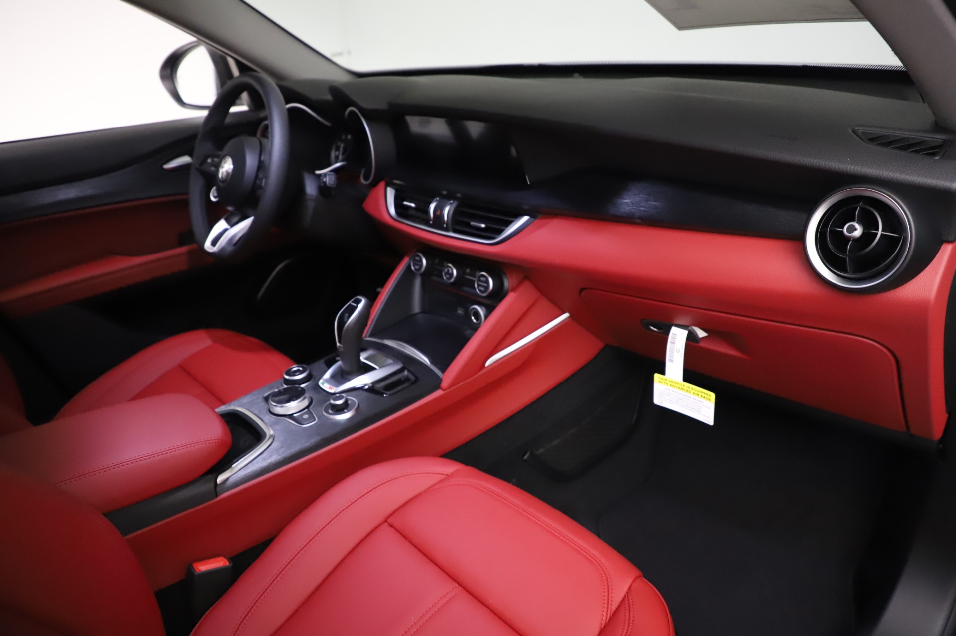 New-2021-Alfa-Romeo-Stelvio-Q4