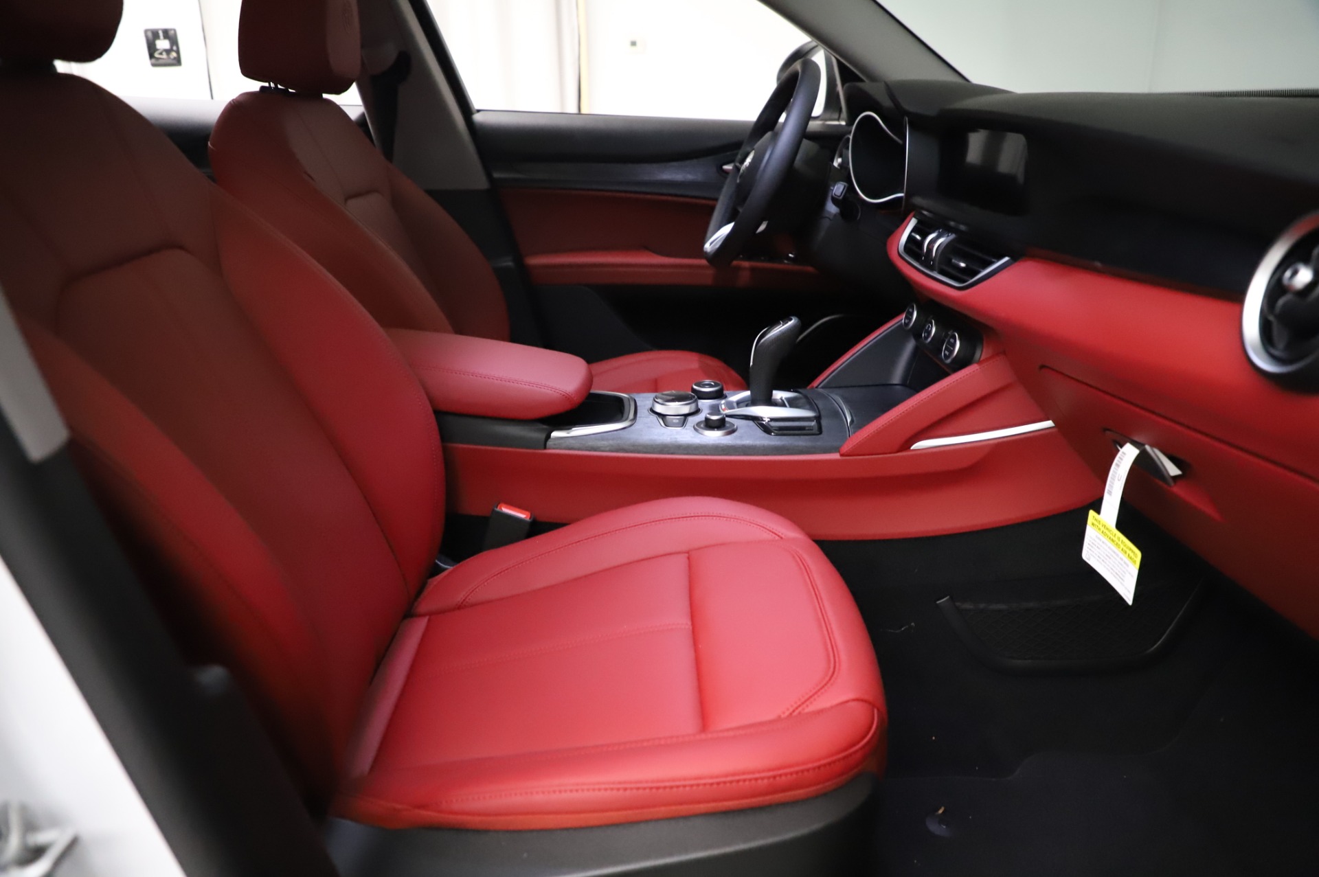 New-2021-Alfa-Romeo-Stelvio-Q4