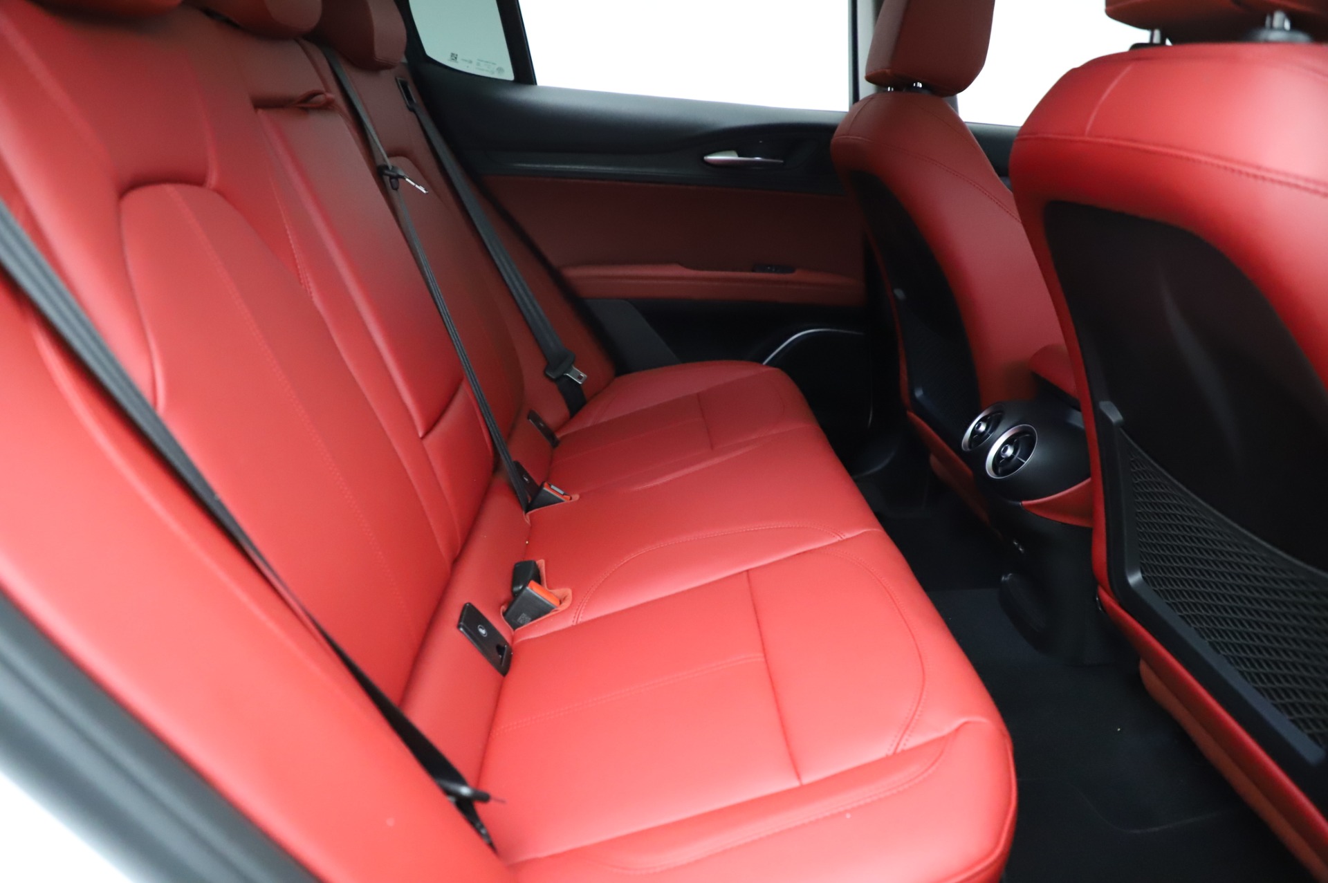 New-2021-Alfa-Romeo-Stelvio-Q4