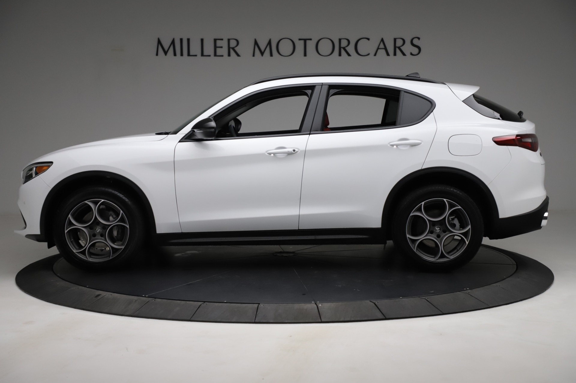 New-2021-Alfa-Romeo-Stelvio-Q4