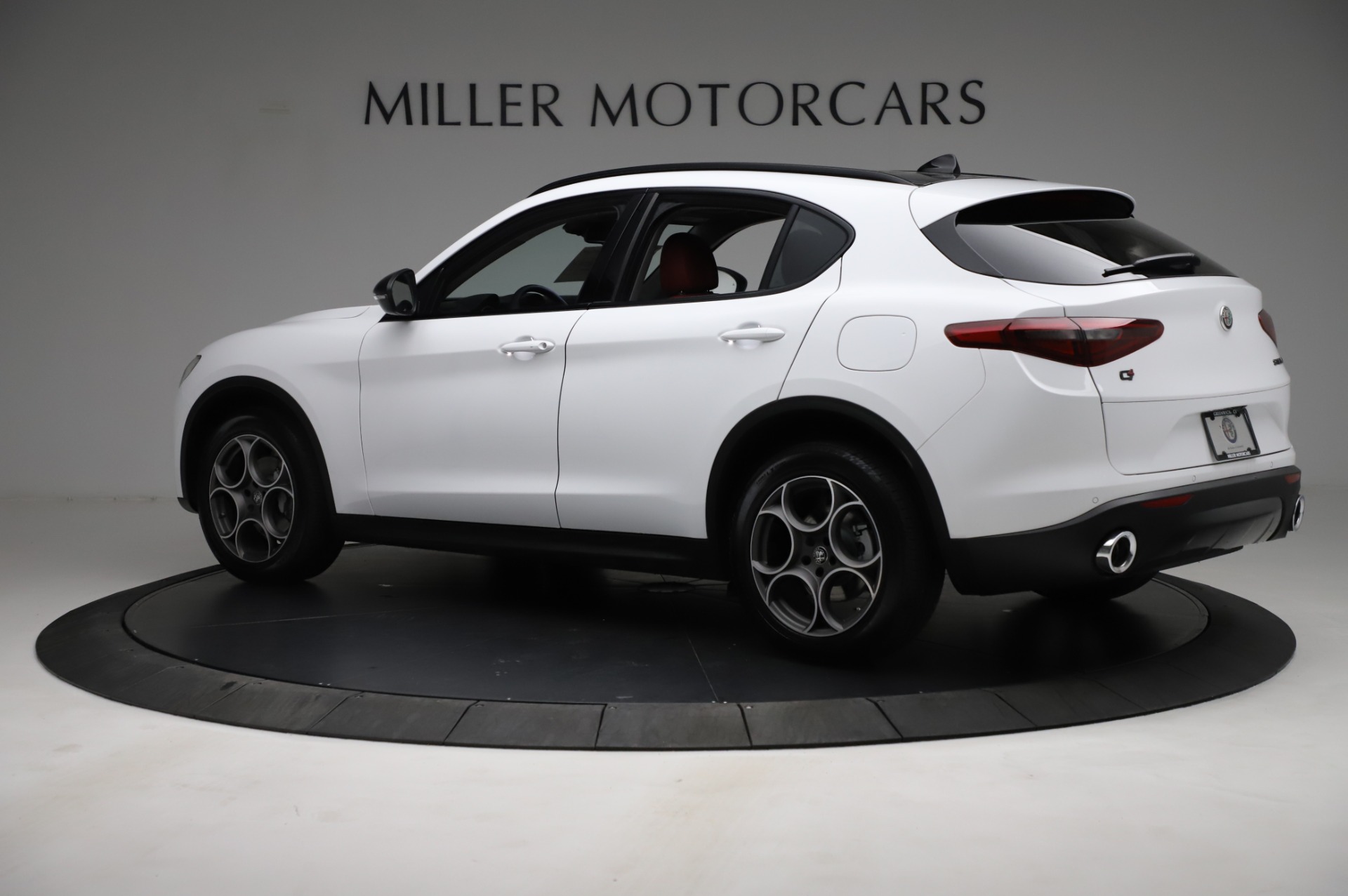 New-2021-Alfa-Romeo-Stelvio-Q4