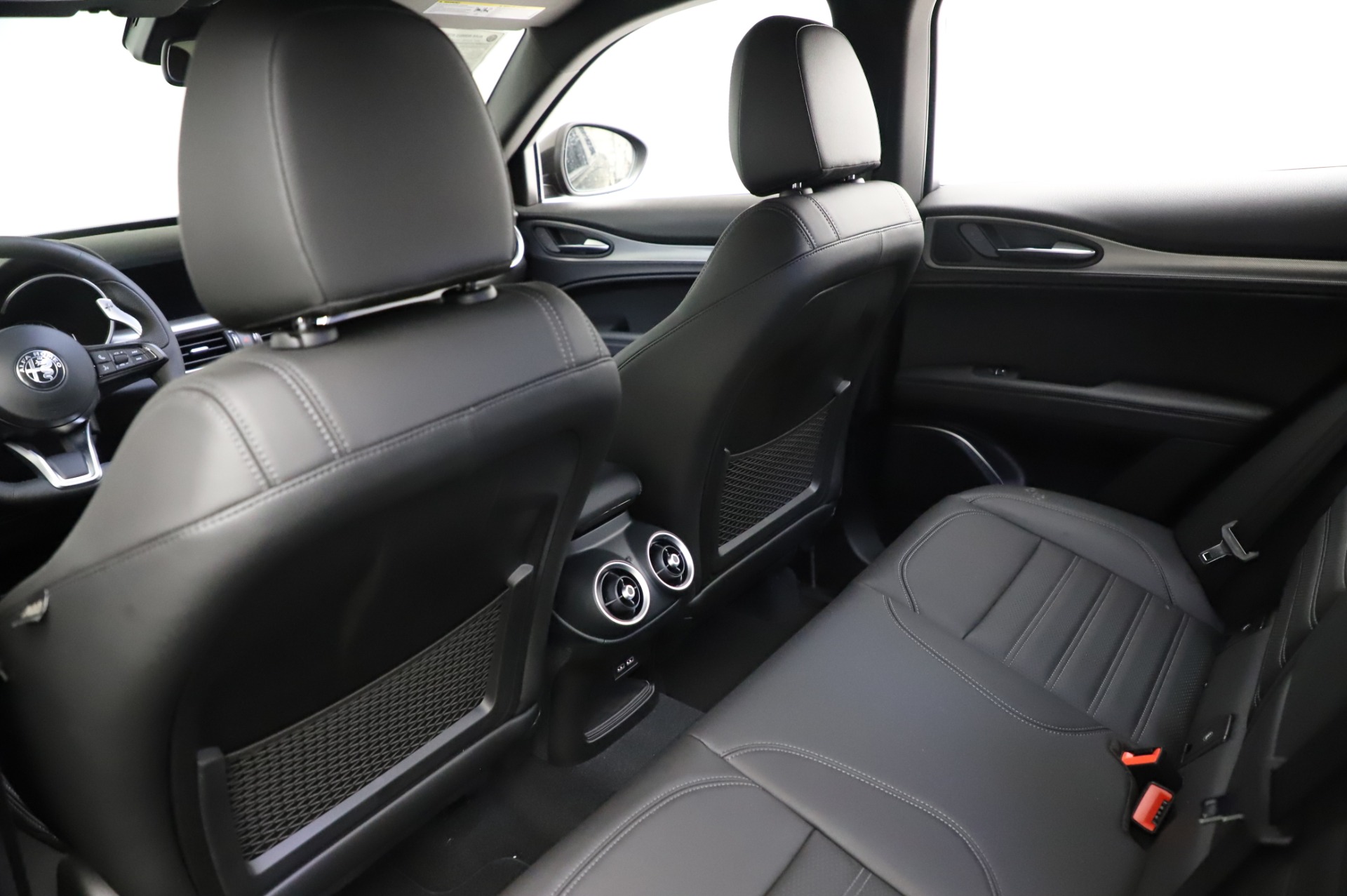 New-2021-Alfa-Romeo-Stelvio-Ti-Sport-Q4