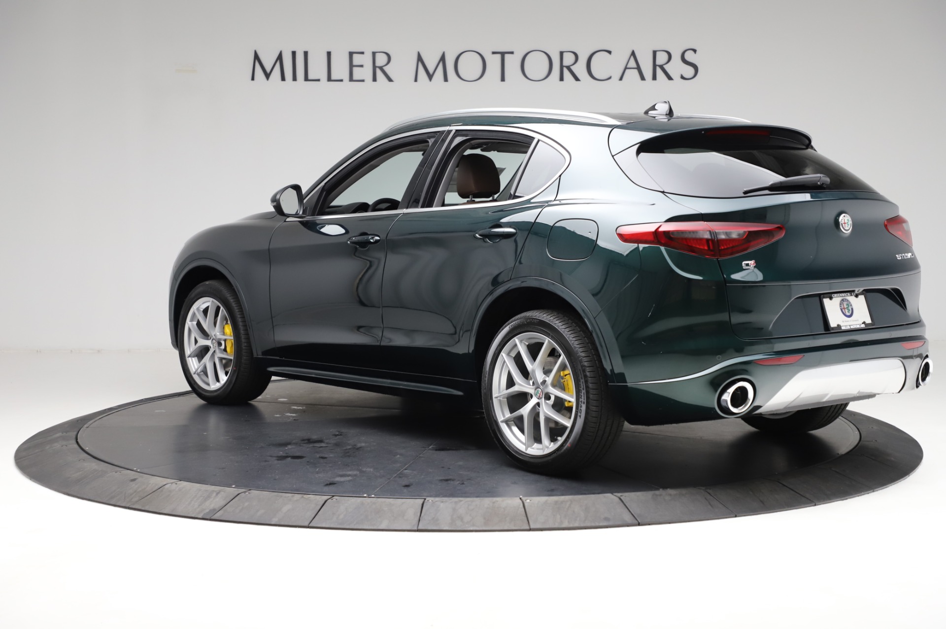New-2021-Alfa-Romeo-Stelvio-Ti-Q4