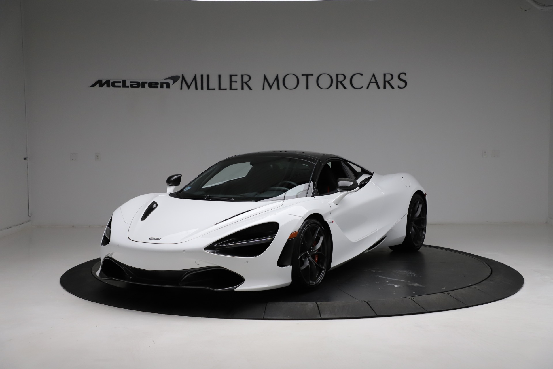 Used-2020-McLaren-720S-Spider