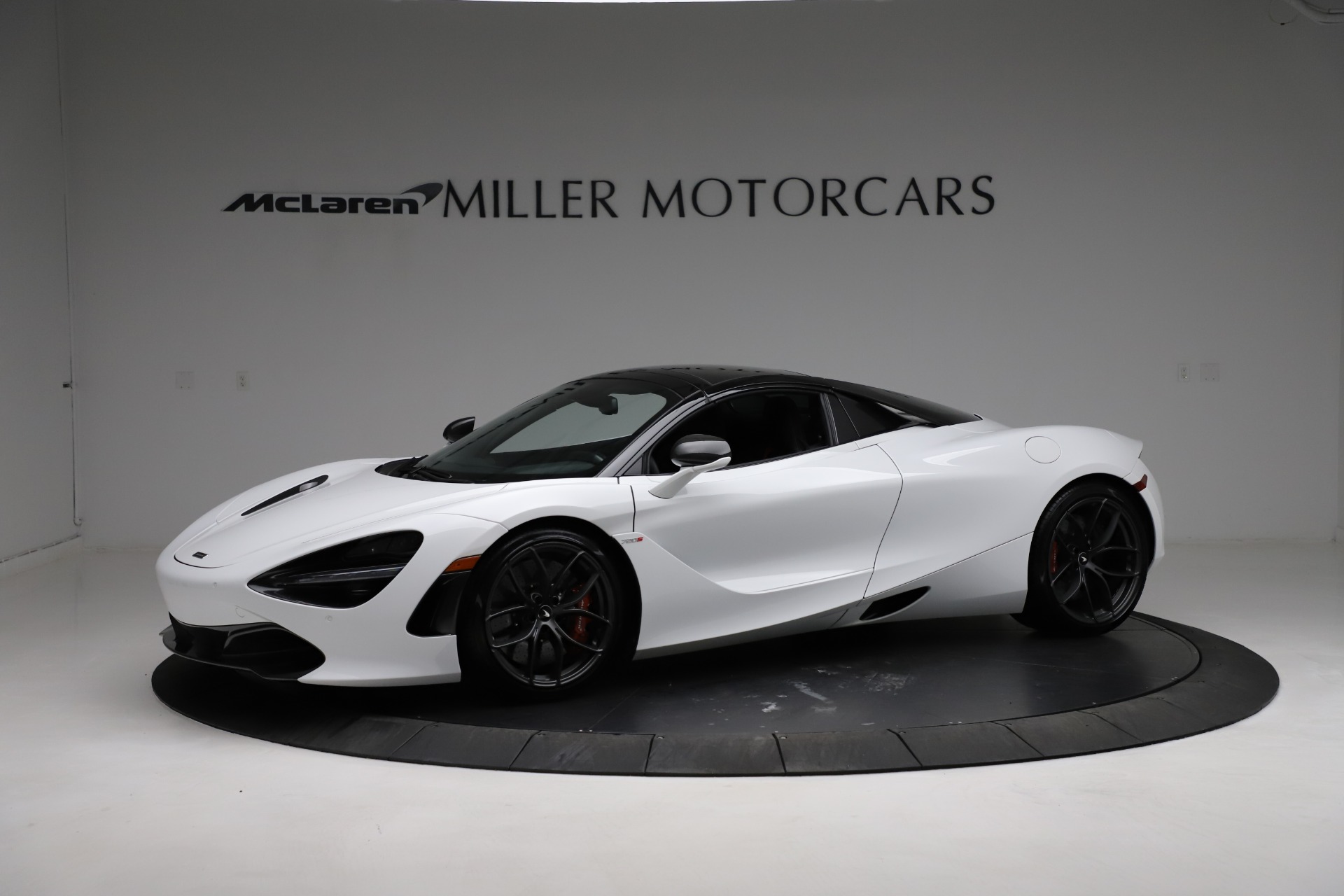 Used-2020-McLaren-720S-Spider