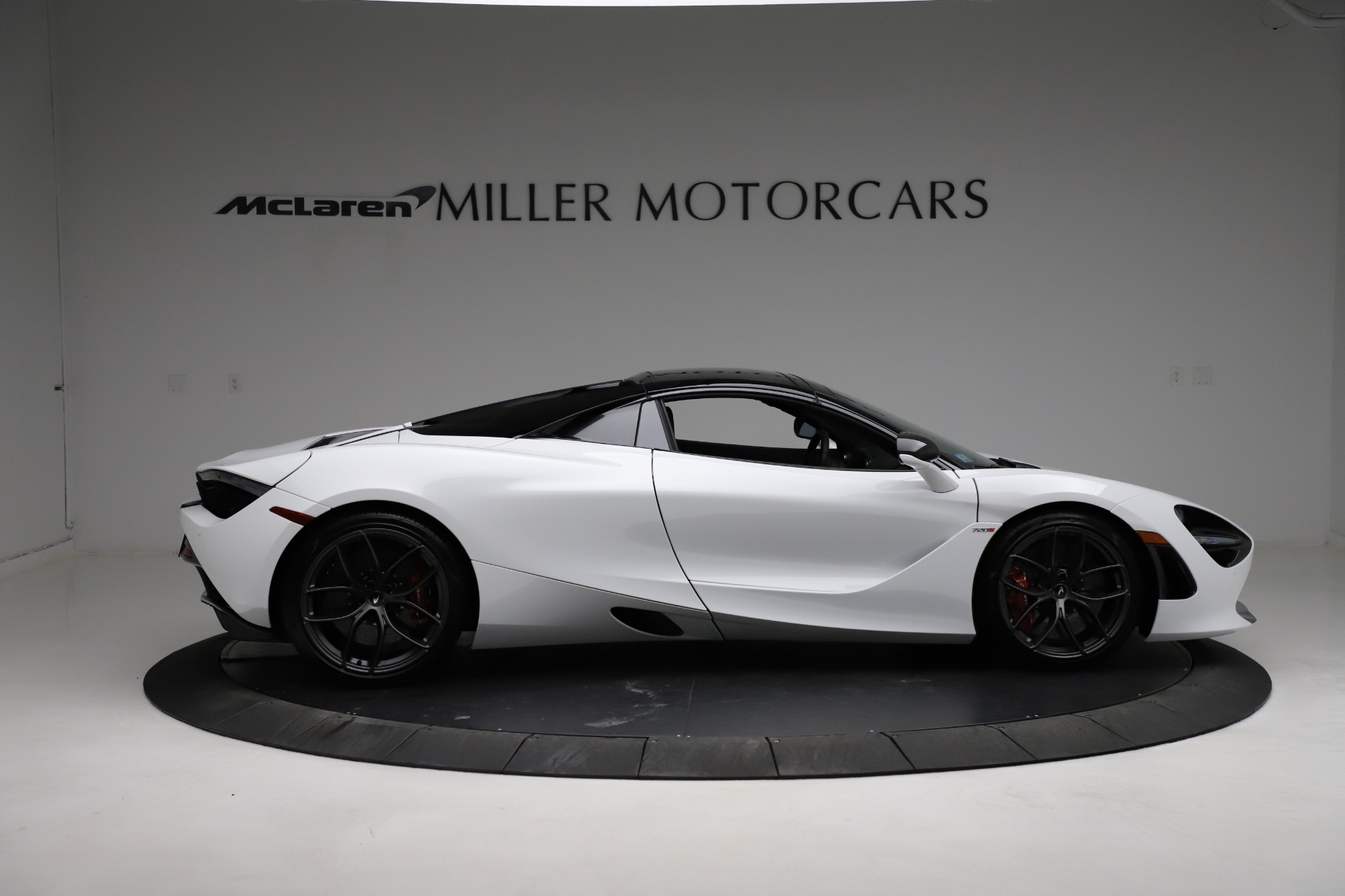 Used-2020-McLaren-720S-Spider