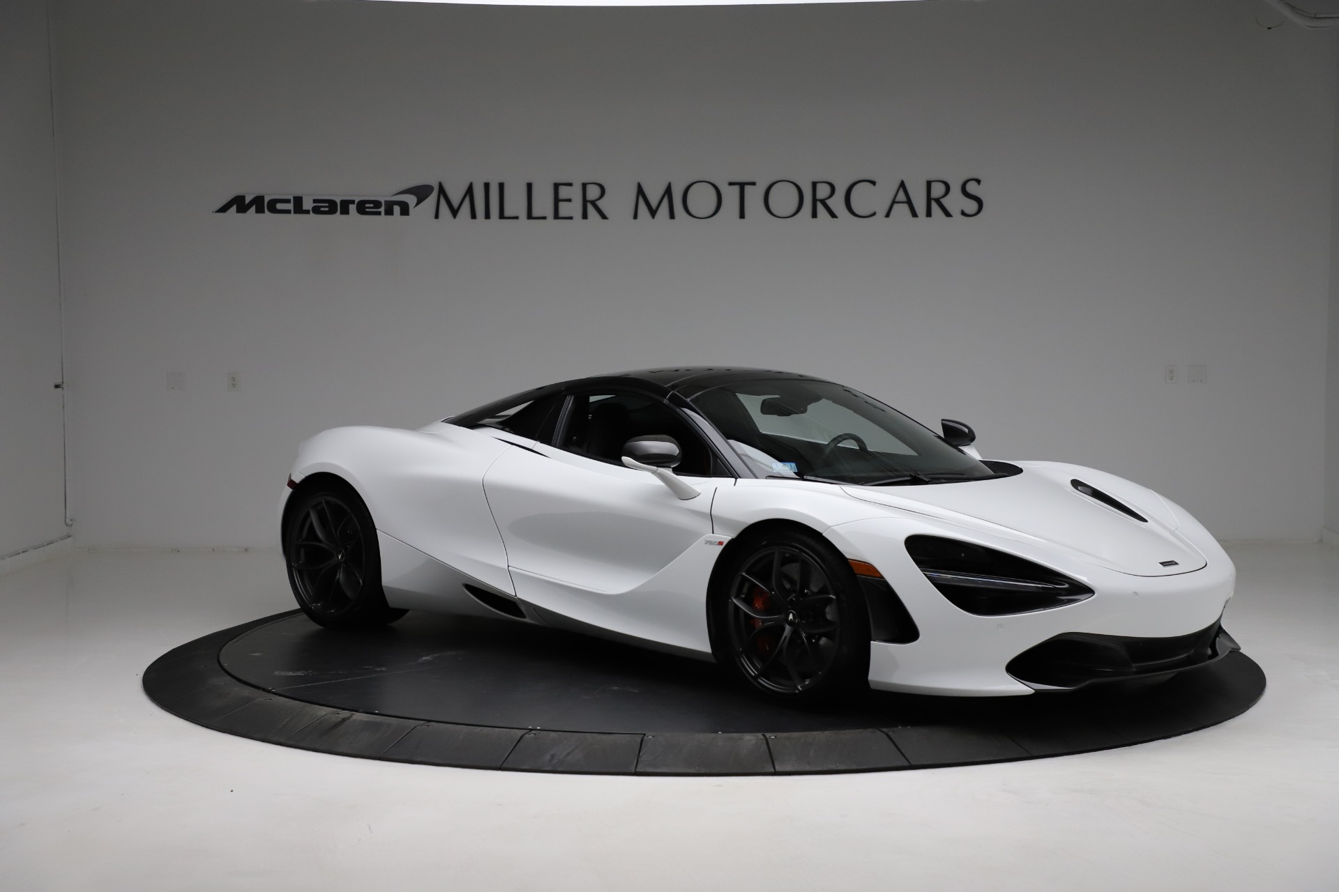 Used-2020-McLaren-720S-Spider