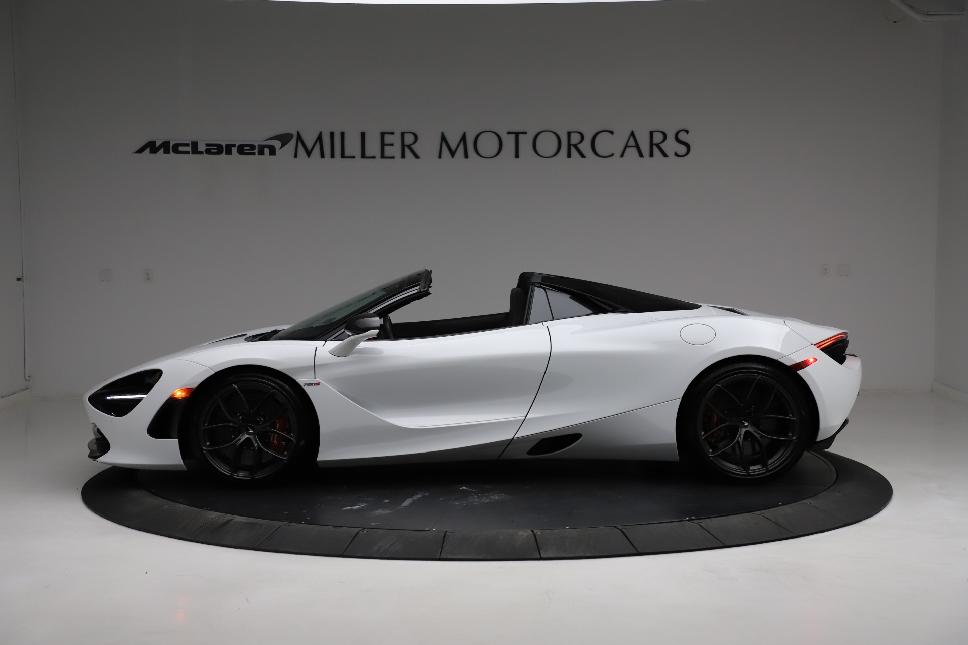 Used-2020-McLaren-720S-Spider