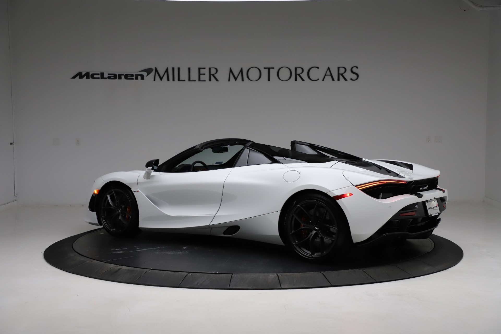 Used-2020-McLaren-720S-Spider